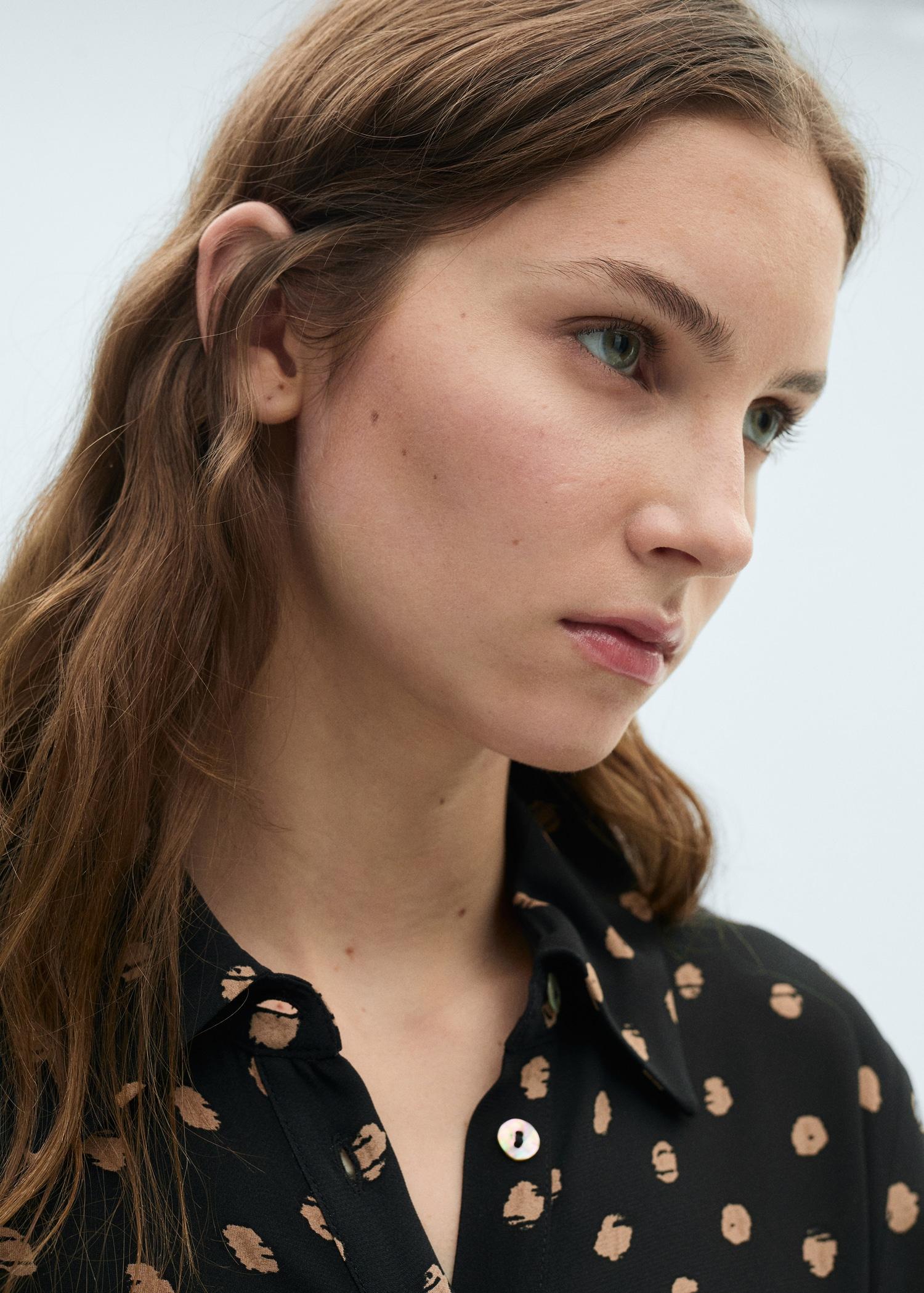 Polka-dot shirt dress with knot detail - Women | MANGO USA Product Image