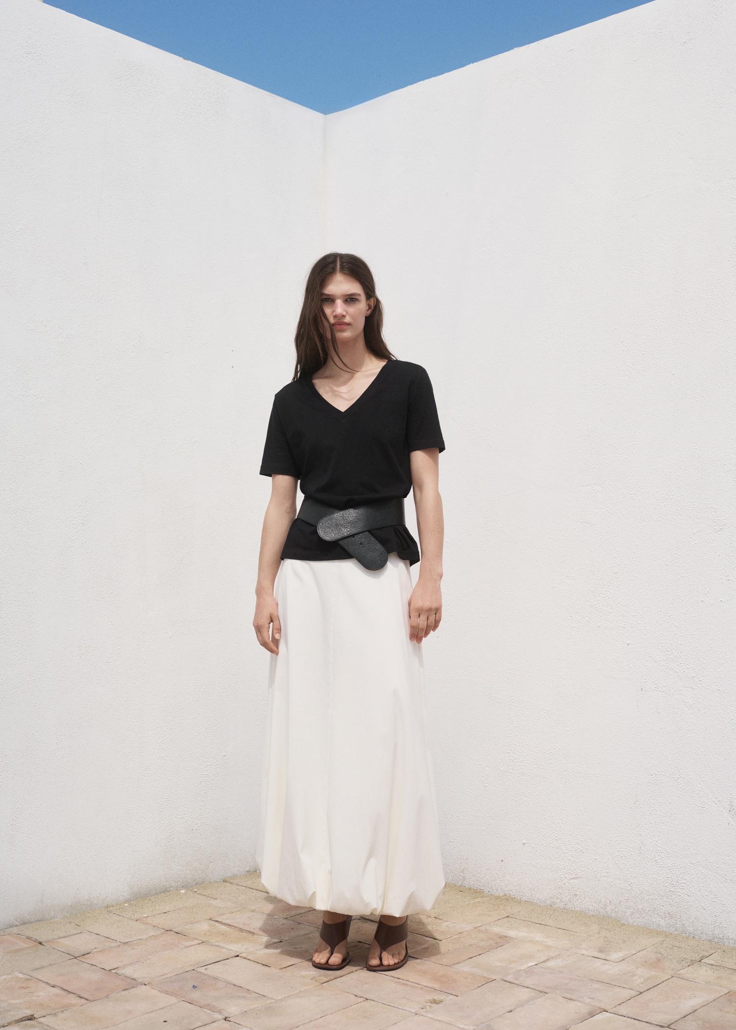 V-neck cotton T-shirt - Women | MANGO USA Product Image