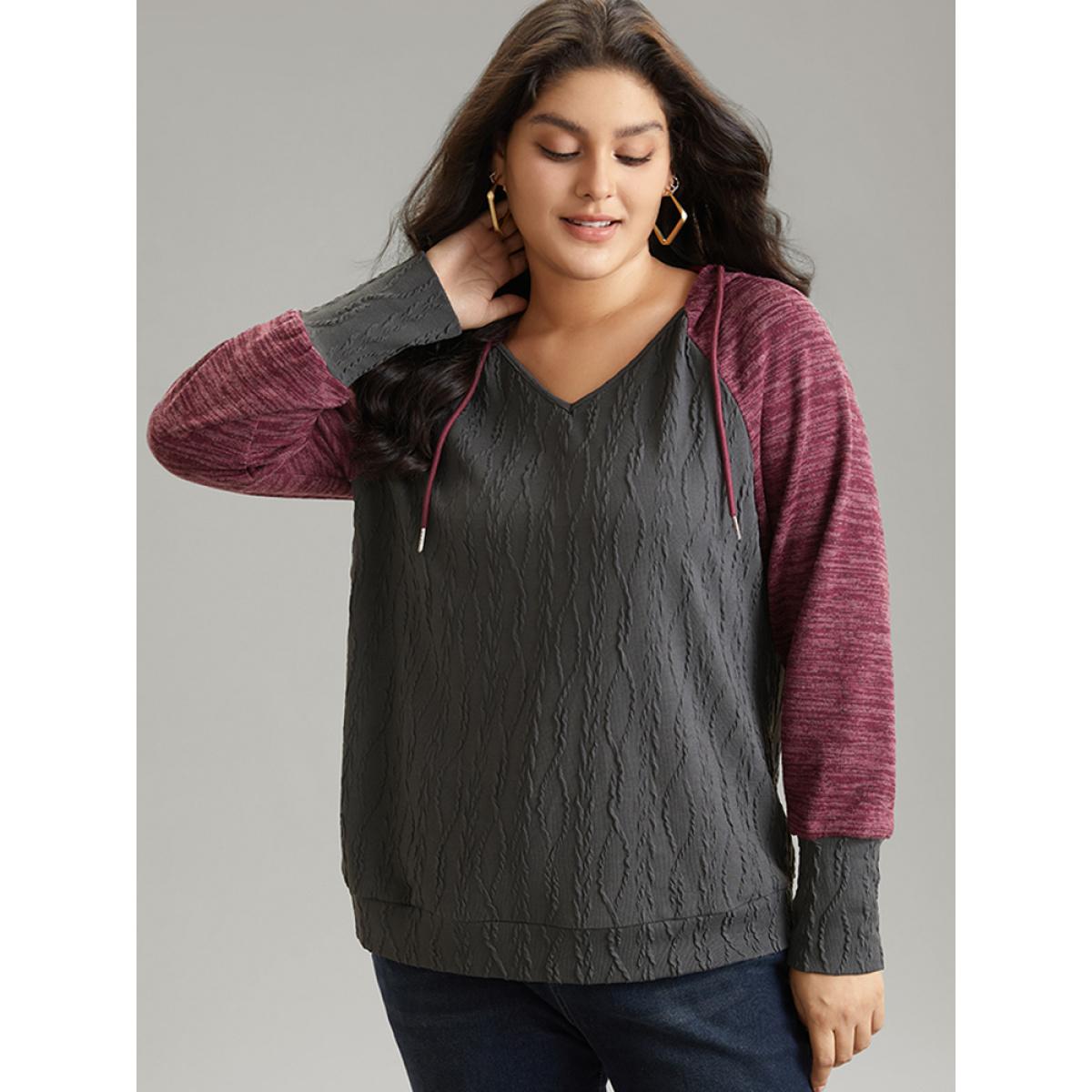 Plus Size Contrast Jacquard Raglan Sleeve Hooded Sweatshirt Women Gray Casual Texture Hooded Everyday Sweatshirts BloomChic 26/4X Product Image