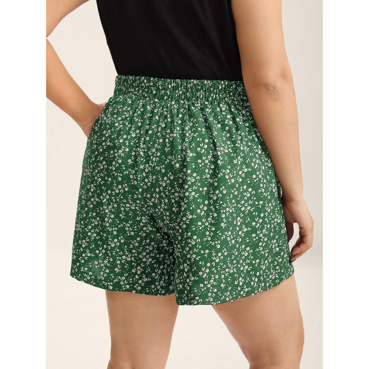 Plus Size Floral Print Wide-Leg Shorts Women Emerald Leisure Wide Leg Casual Shorts BloomChic 30/6X Product Image