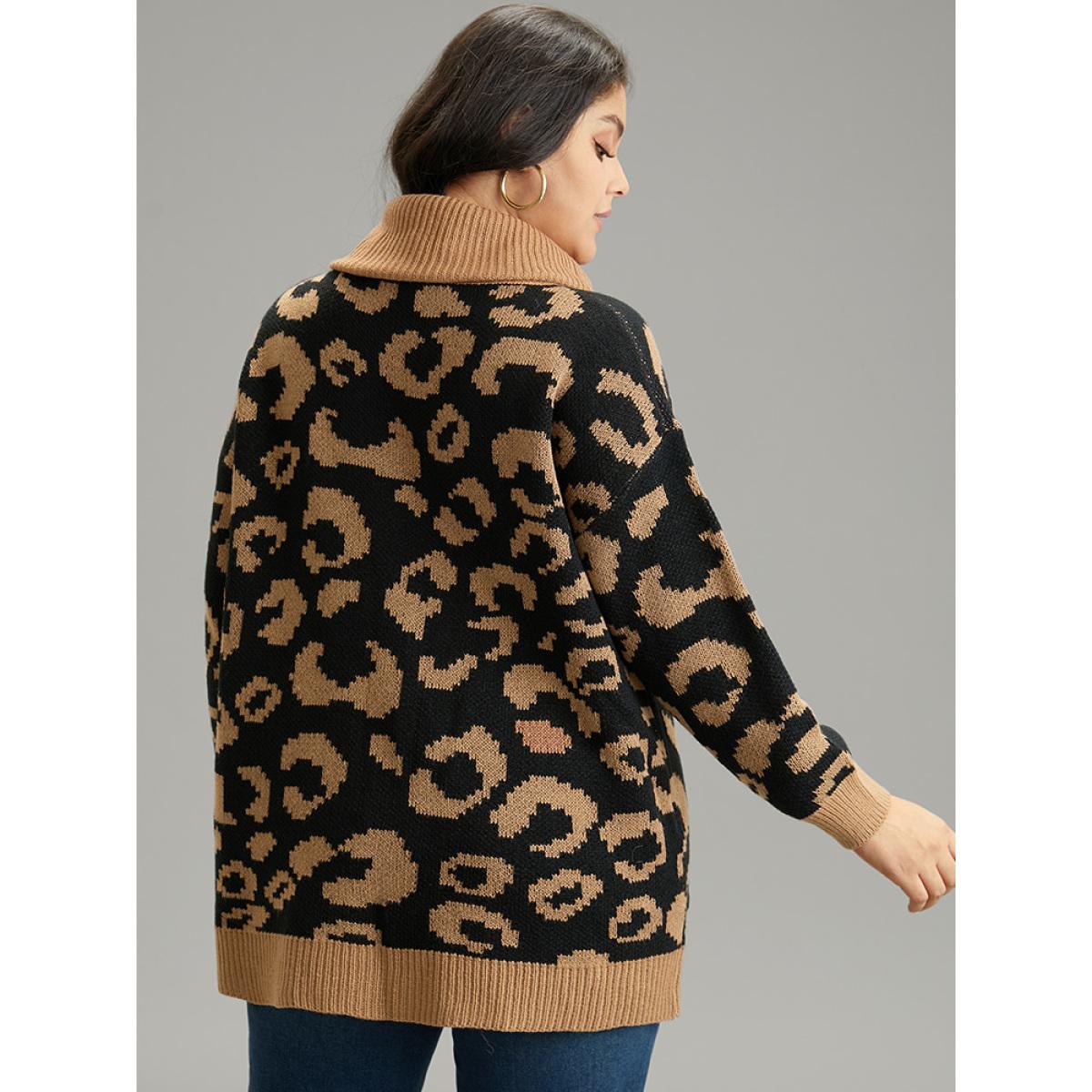 Plus Size Leopard Contrast Jacquard Turtleneck Pullover Bronze Women Casual Loose Long Sleeve Turtleneck Dailywear Pullovers BloomChic 28/5X Product Image