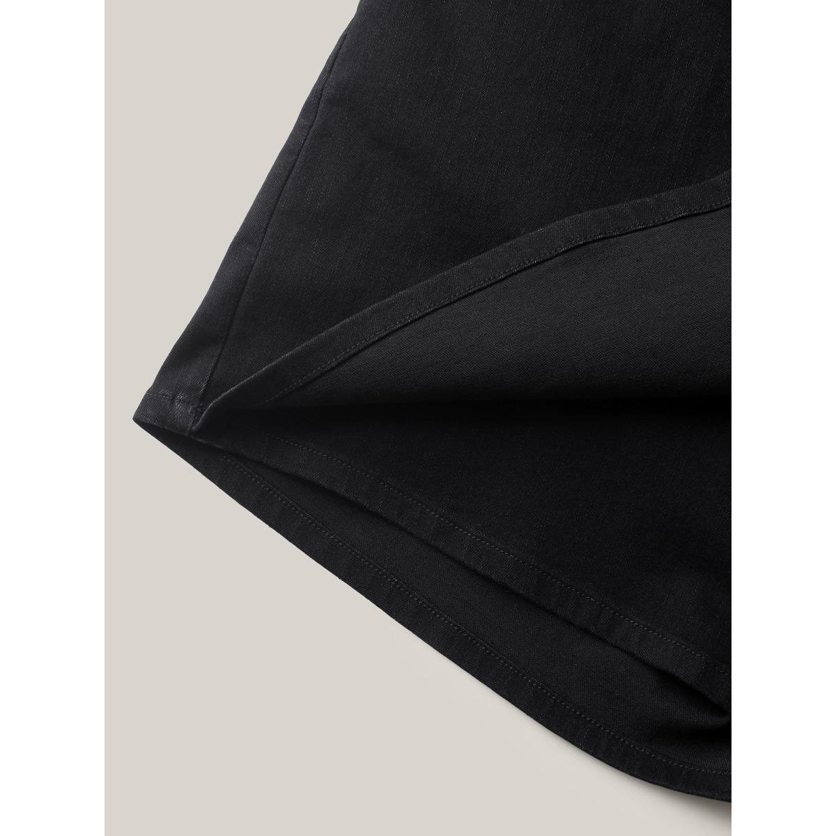 Plus Size Plain Slit Fitted Denim Skorts Women Denimblack Low stretch Casual Slanted pocket Denim Shorts BloomChic 28/5X Product Image