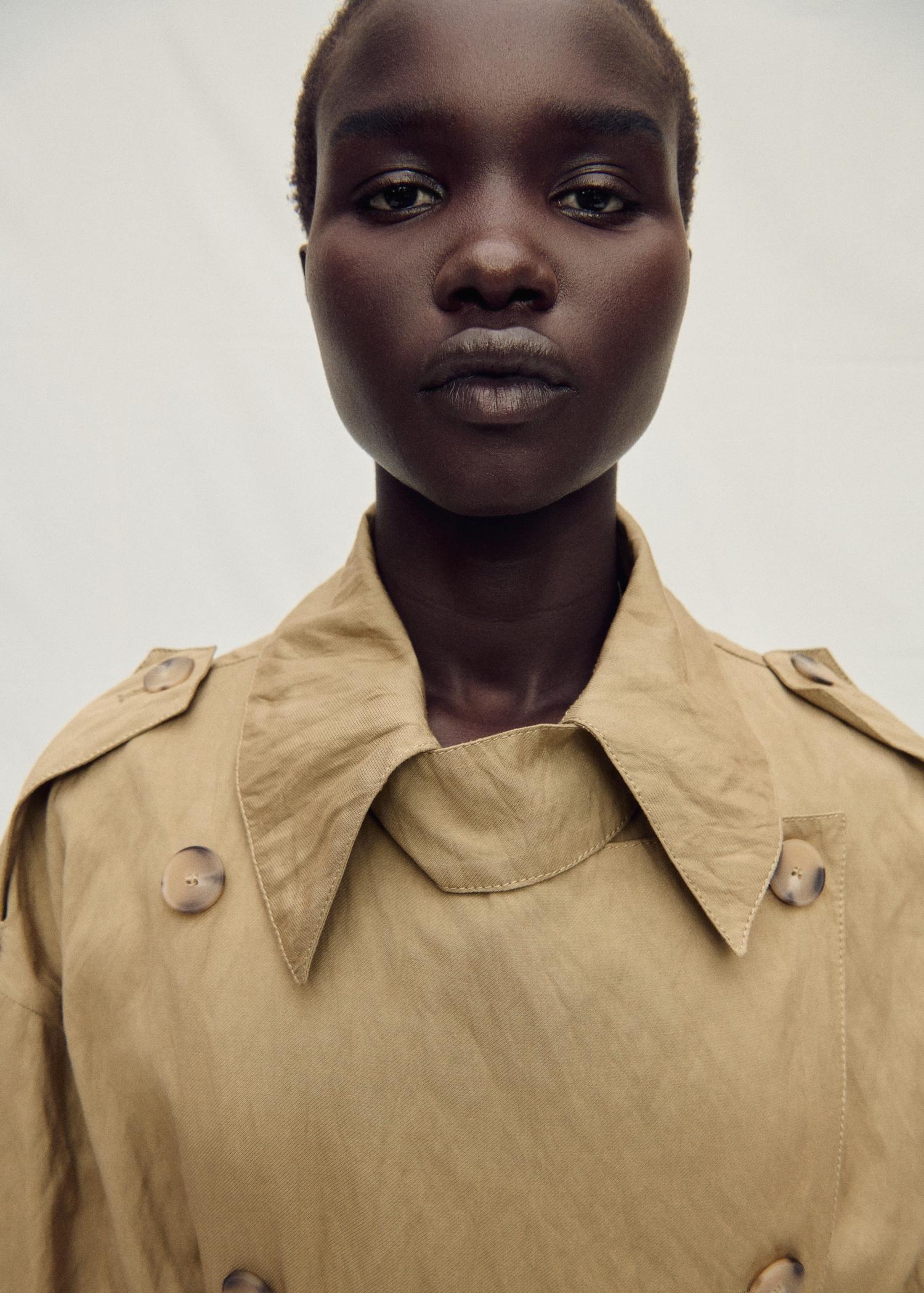 Oversized wrinkled-effect trench coat - Women | MANGO USA Product Image