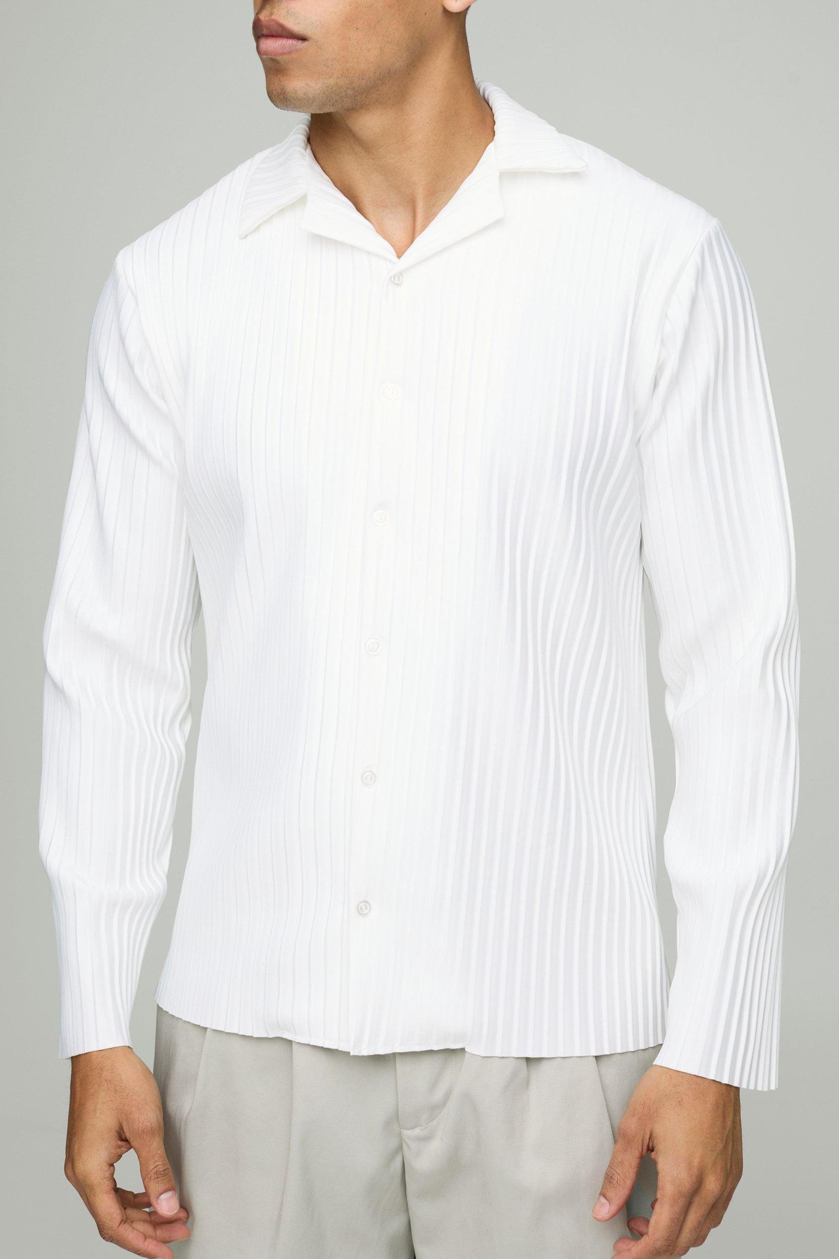 Regular Fit Revere Pleated Long Sleeve Shirt | boohooMAN USA Product Image