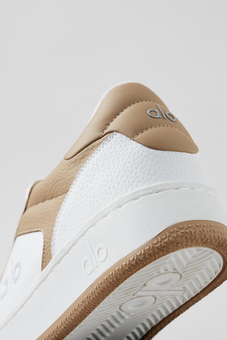 ALO Recovery Mode Sneaker - Gravel/White Male Product Image