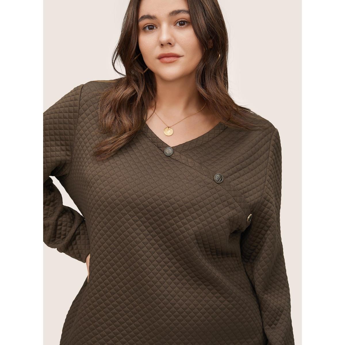 Plus Size Plain Argyle Quilted Button Detail Sweatshirt Women DarkBrown Casual Non V-neck Everyday Sweatshirts BloomChic 28/5X Product Image