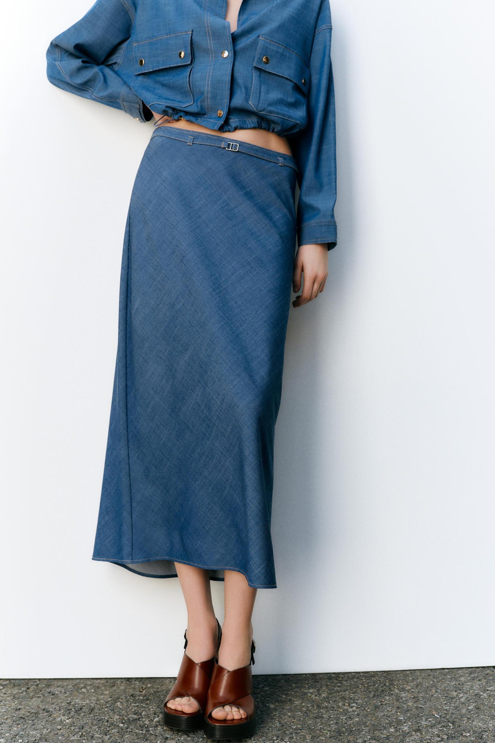 LONG SKIRT WITH THIN BELT Product Image