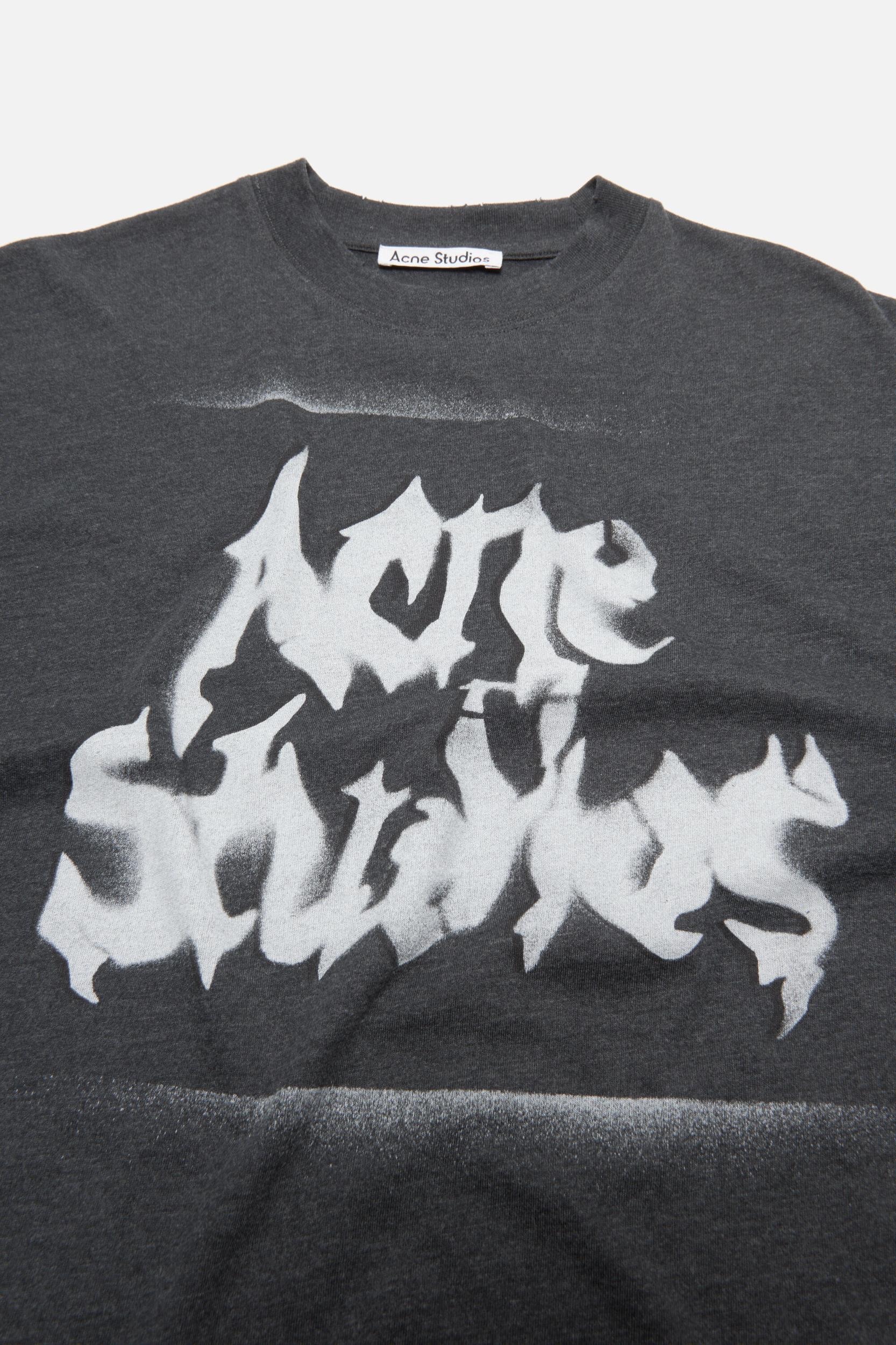 Gothic logo t-shirt Product Image