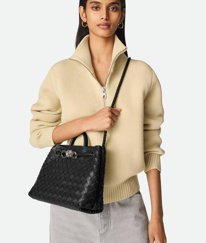 Women's Small Andiamo in Black Product Image