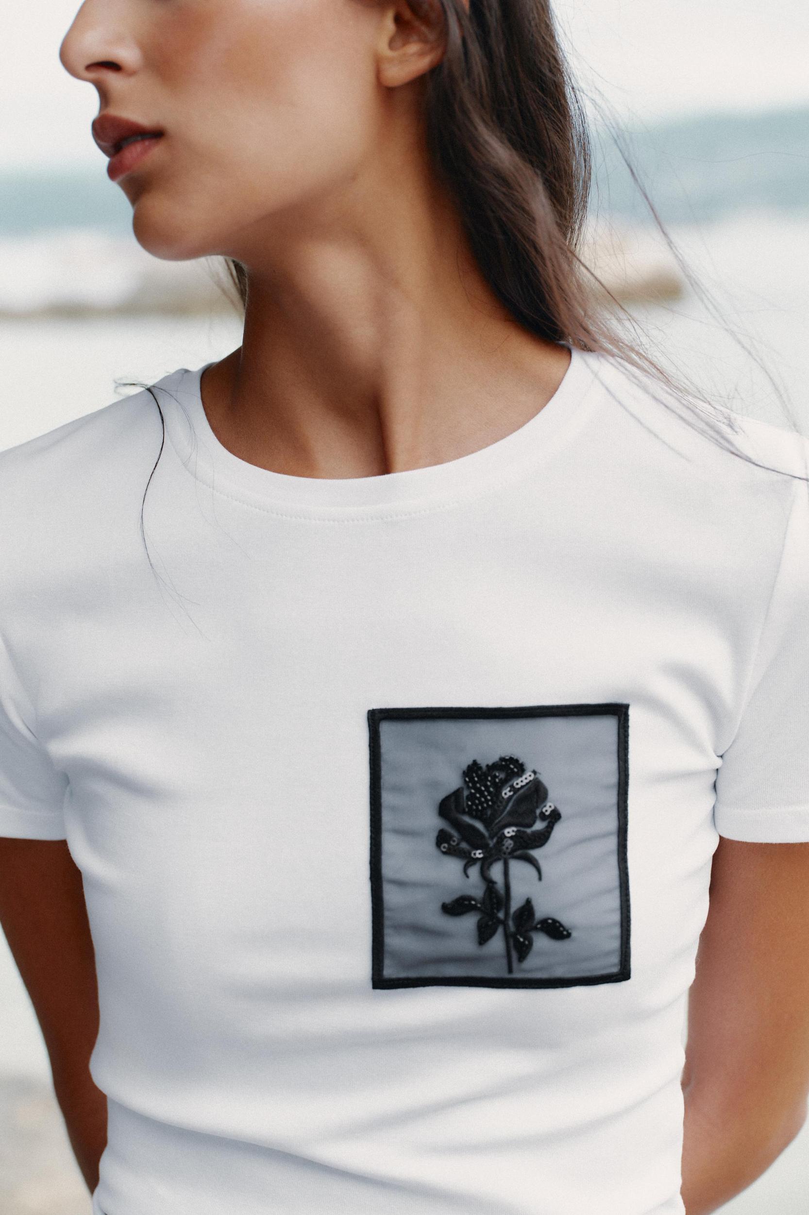 FLORAL POCKET T-SHIRT Product Image