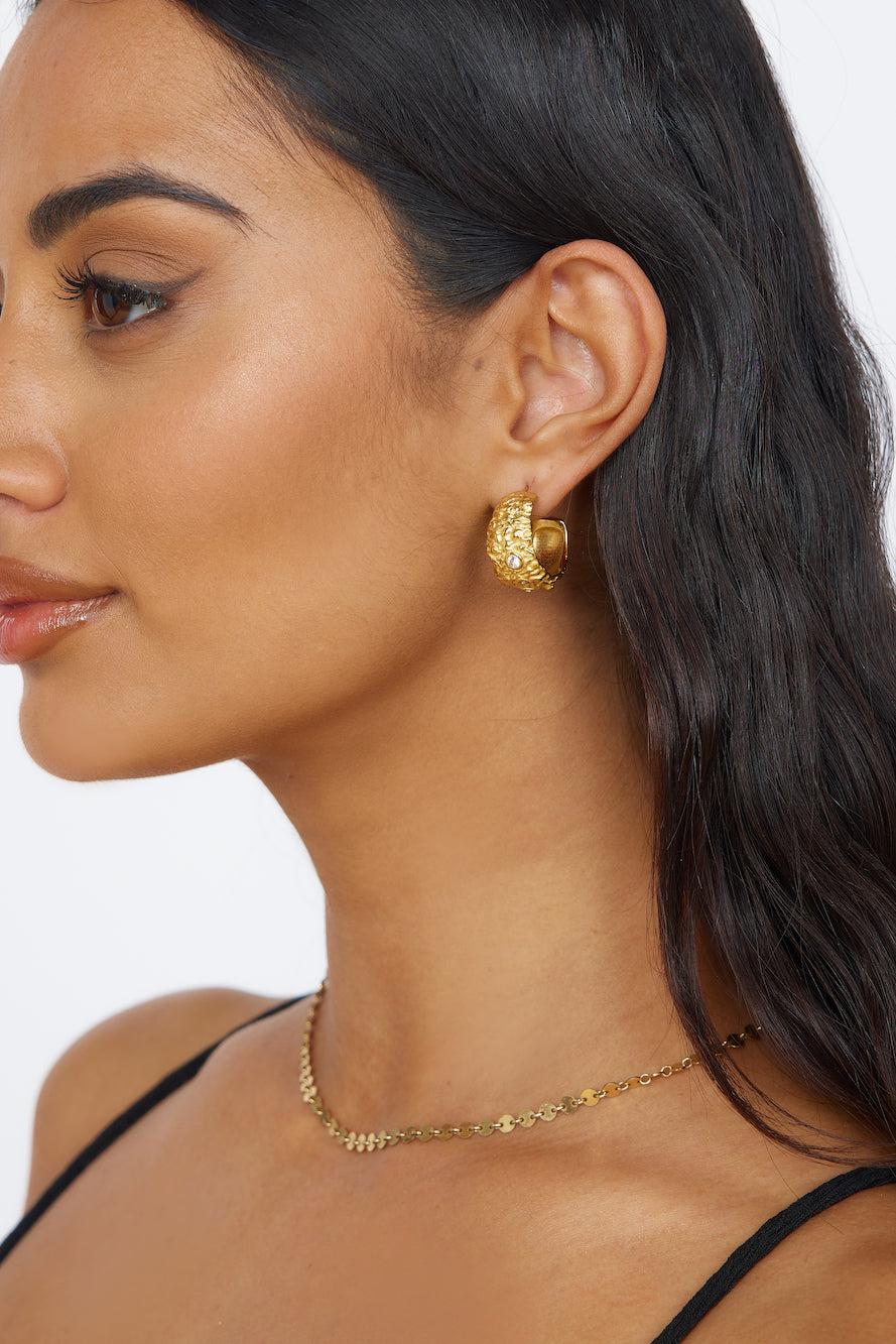 18k Gold Cliff Side Earrings Gold Product Image