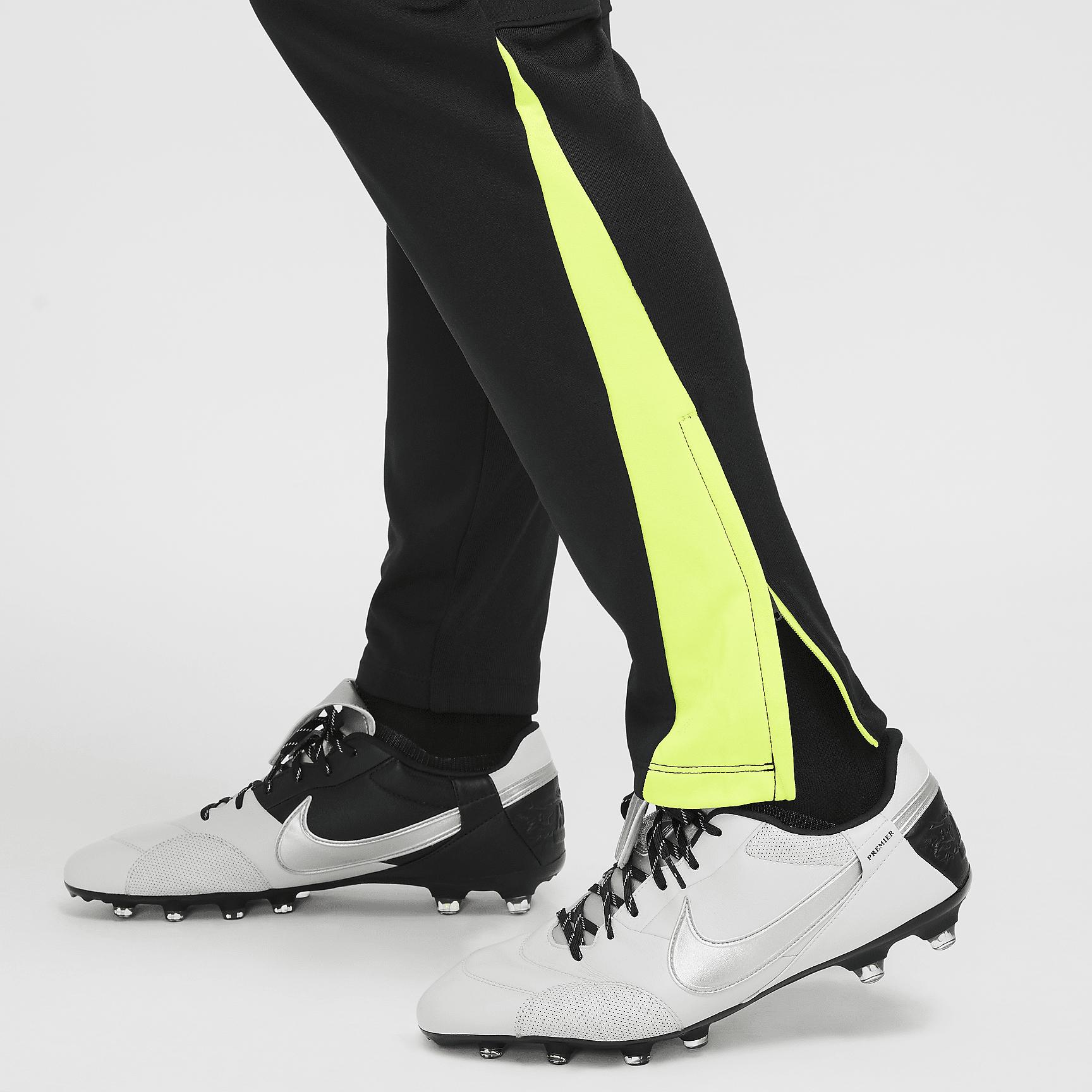 Nike Academy Winter Warrior Men's Therma-FIT Soccer Pants Product Image