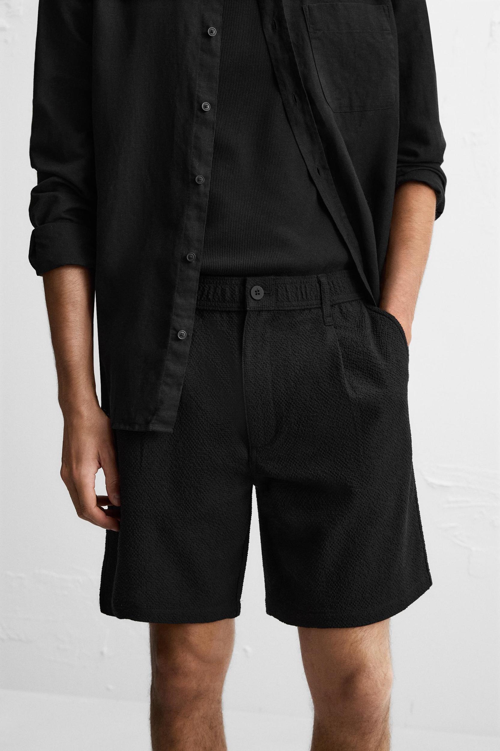 TEXTURED REGULAR FIT SHORTS Product Image