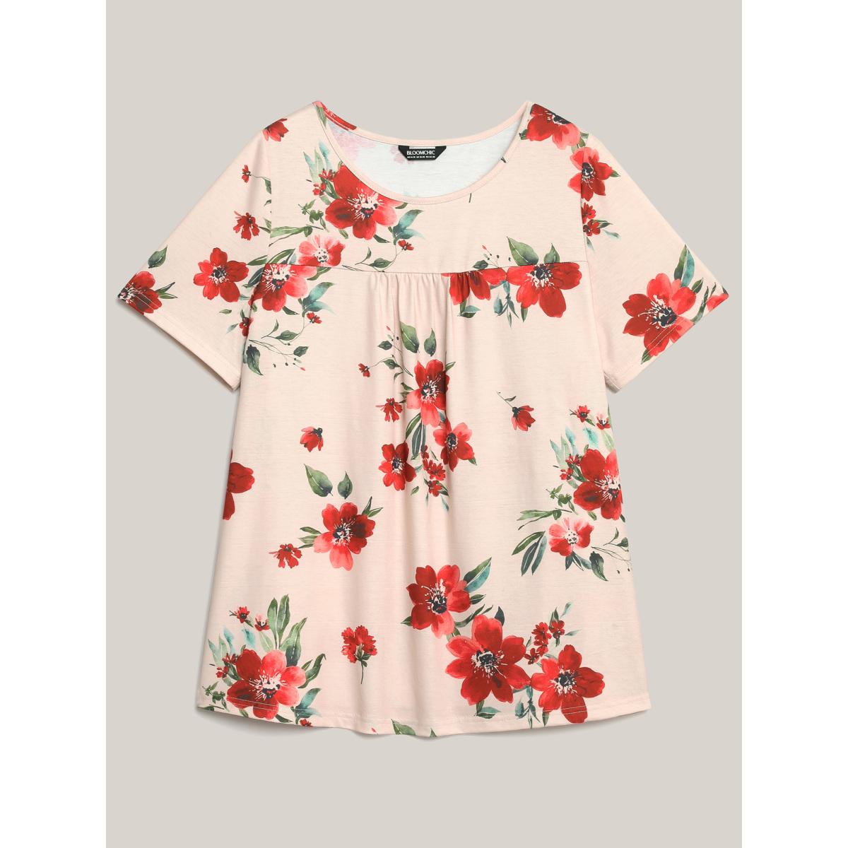 Plus Size Dreamy Floral Print Flowy Pleated T-Shirt Multicolor Women Leisure Gathered Natural Flowers Round Neck Casual T-shirts BloomChic 28/5X Product Image