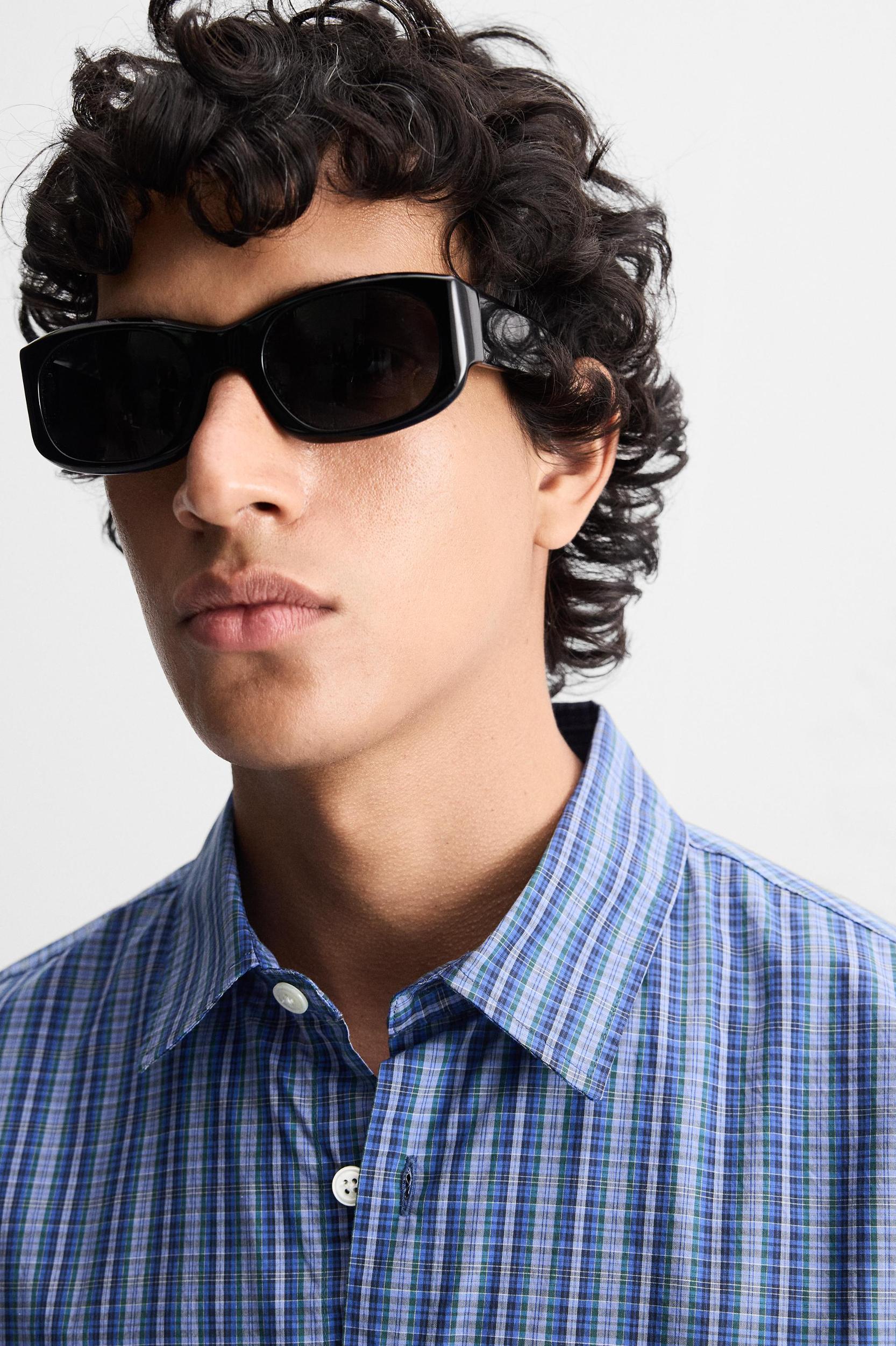 RELAXED FIT CHECKERED SHIRT Product Image