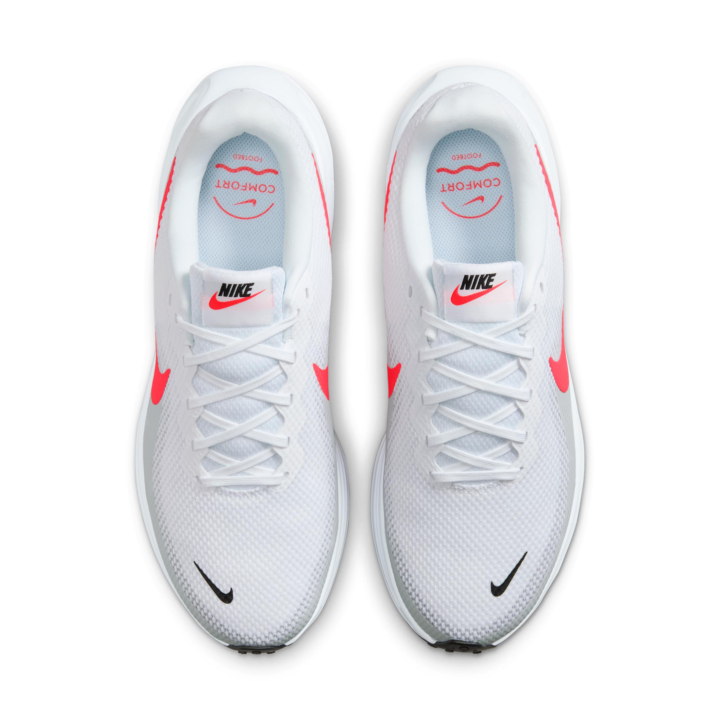 Nike Men's Revolution 8 Road Running Shoes (Extra Wide) Product Image