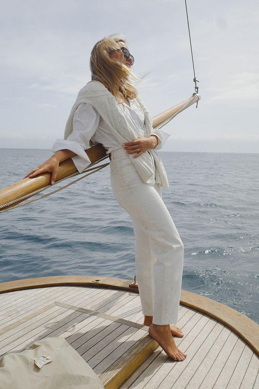 Cropped Scallop Detail Denim Product Image