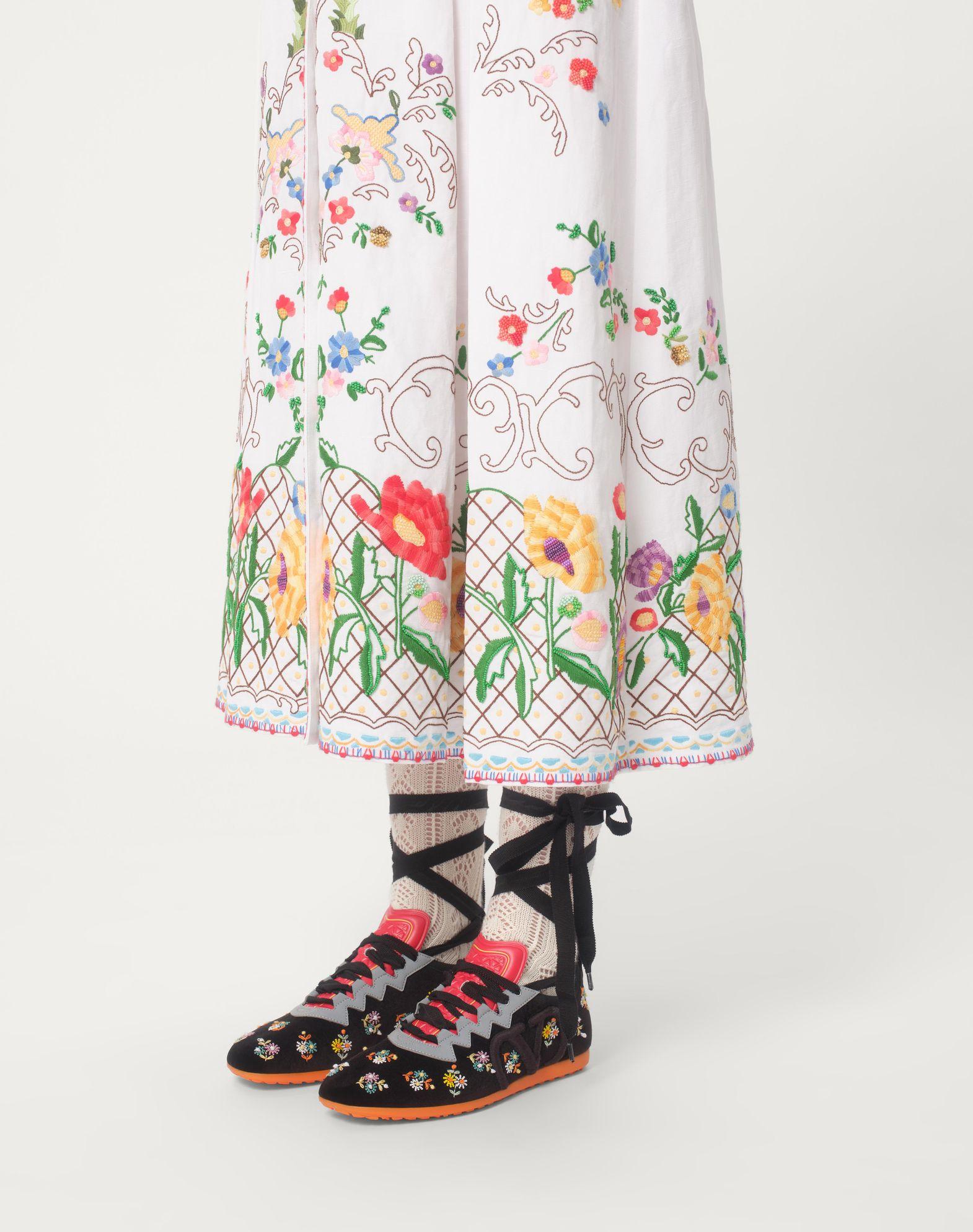 Chromathon Velvet Sneaker With Floral Embroidery Product Image