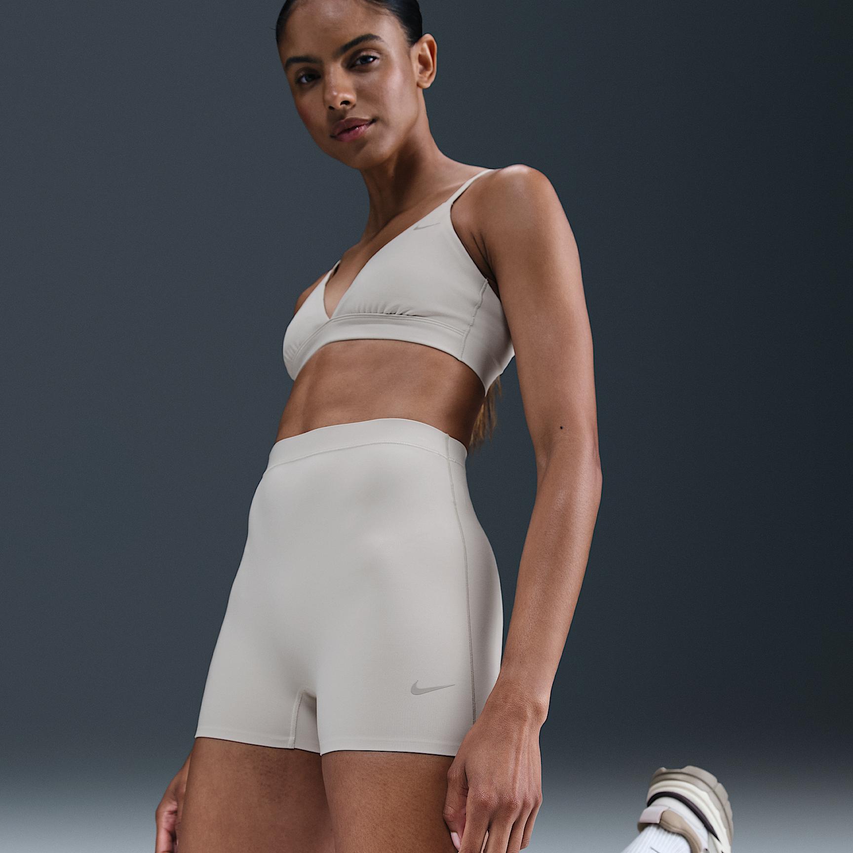 Nike Womens Form Boyshorts | HQ7009-701 Product Image
