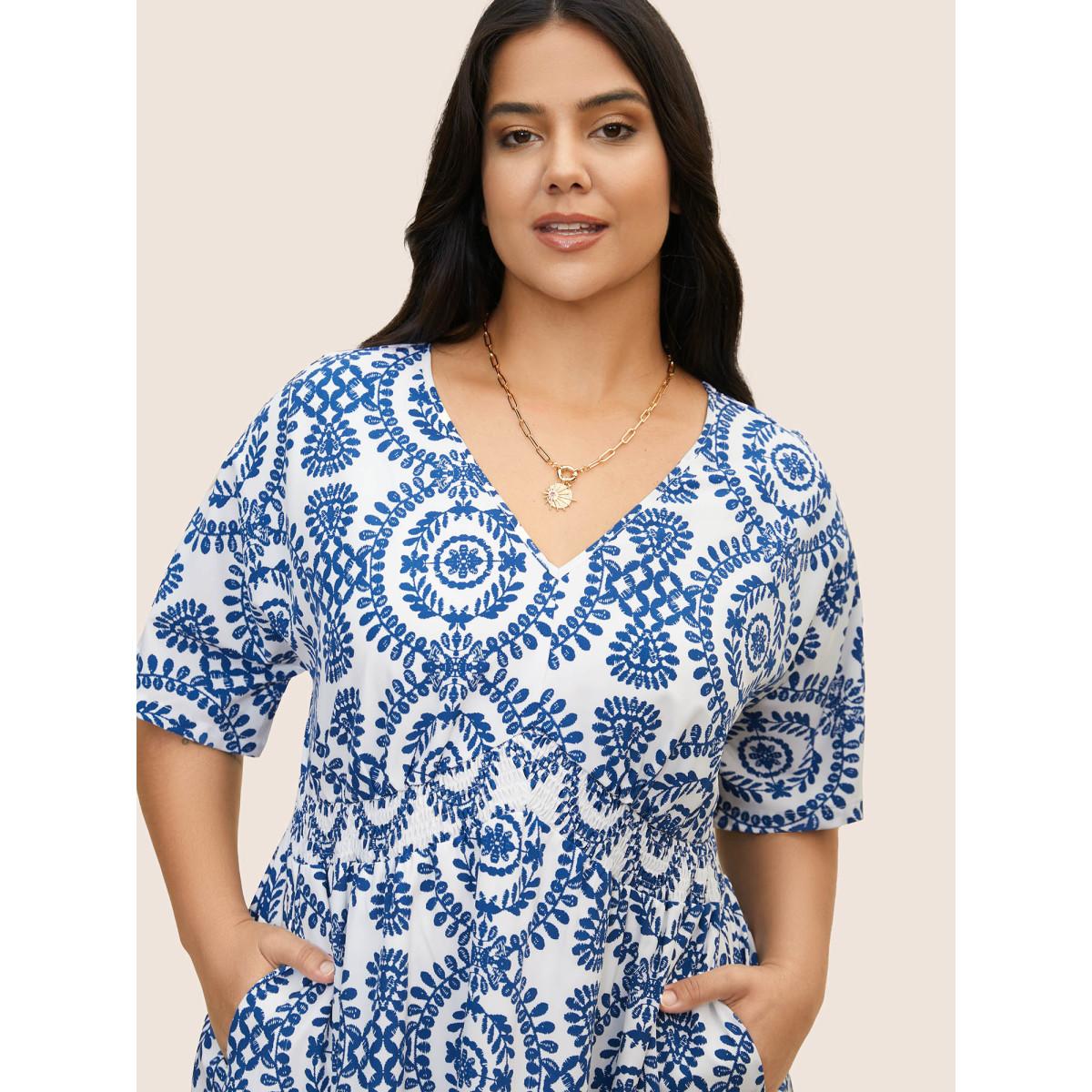 Plus Size Bandana Print Shirred Split Side Maxi Dress Mediumblue Women Resort Shirred V-neck Short sleeve Curvy BloomChic 12/L Product Image