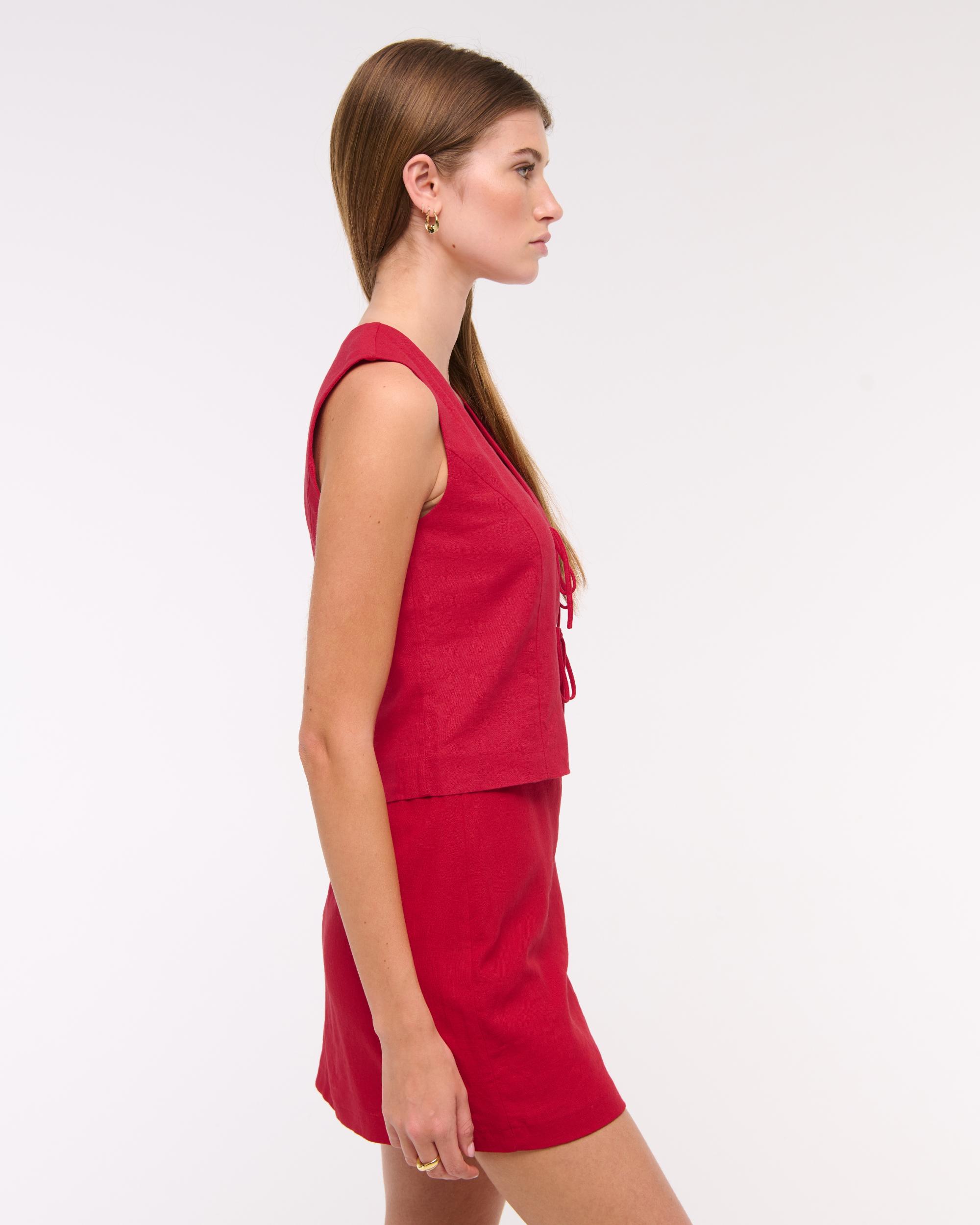 The A&F Scarlett Linen-Blend Mini Skort Product Image