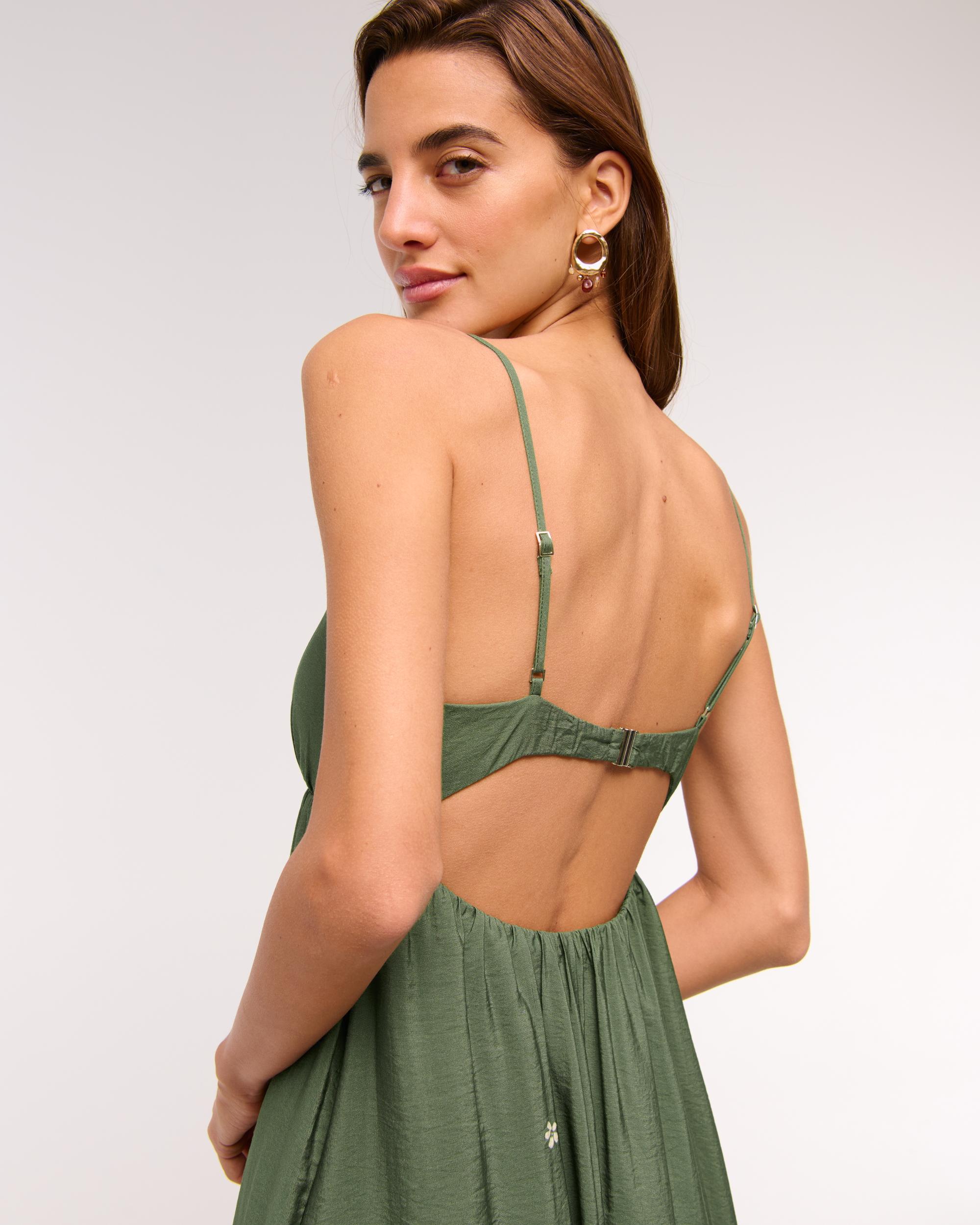 Bra-Free Clasp-Back Flowy Maxi Dress Product Image