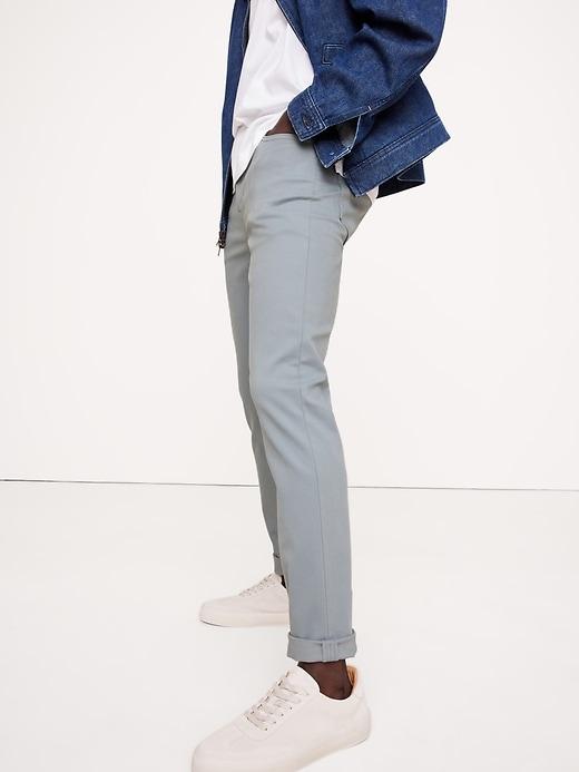 Skinny Traveler Pant Product Image