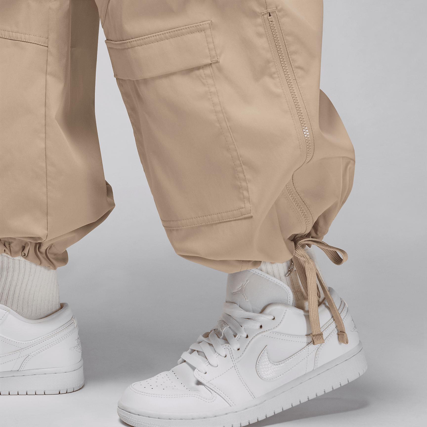 Womens Chicago Cargo Pants Product Image