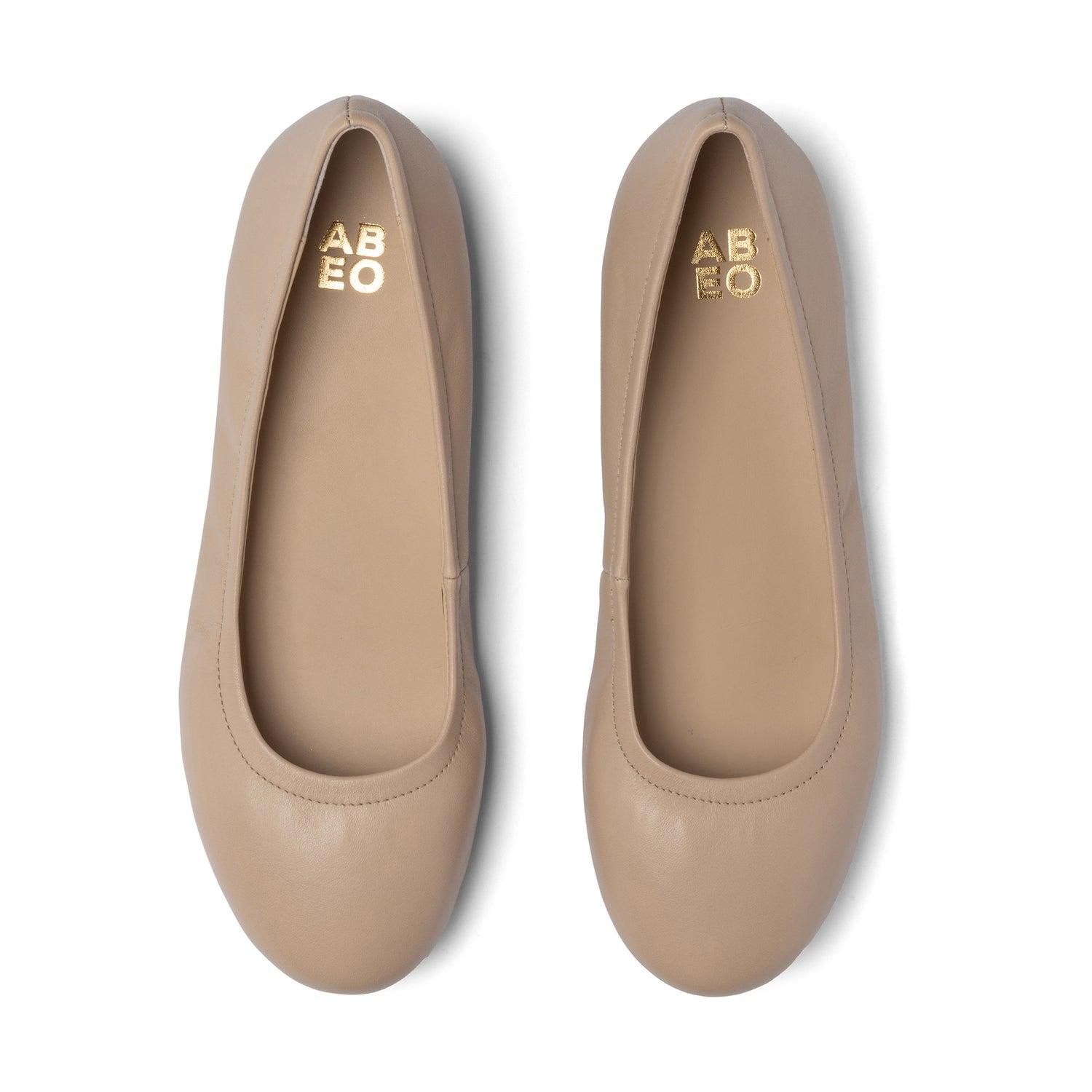 Promenade Flat Metatarsal Female Product Image