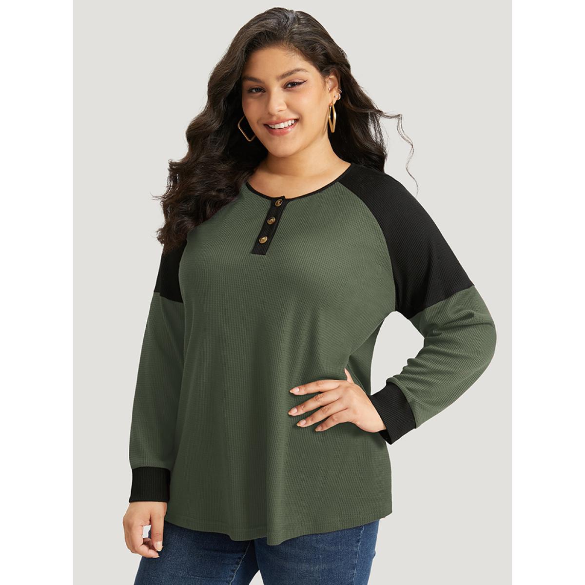 Plus Size Waffle Knit Two Tone Raglan Sleeve T-shirt ArmyGreen Women Casual Elastic cuffs Plain Open Front Dailywear T-shirts BloomChic 28/5X Product Image