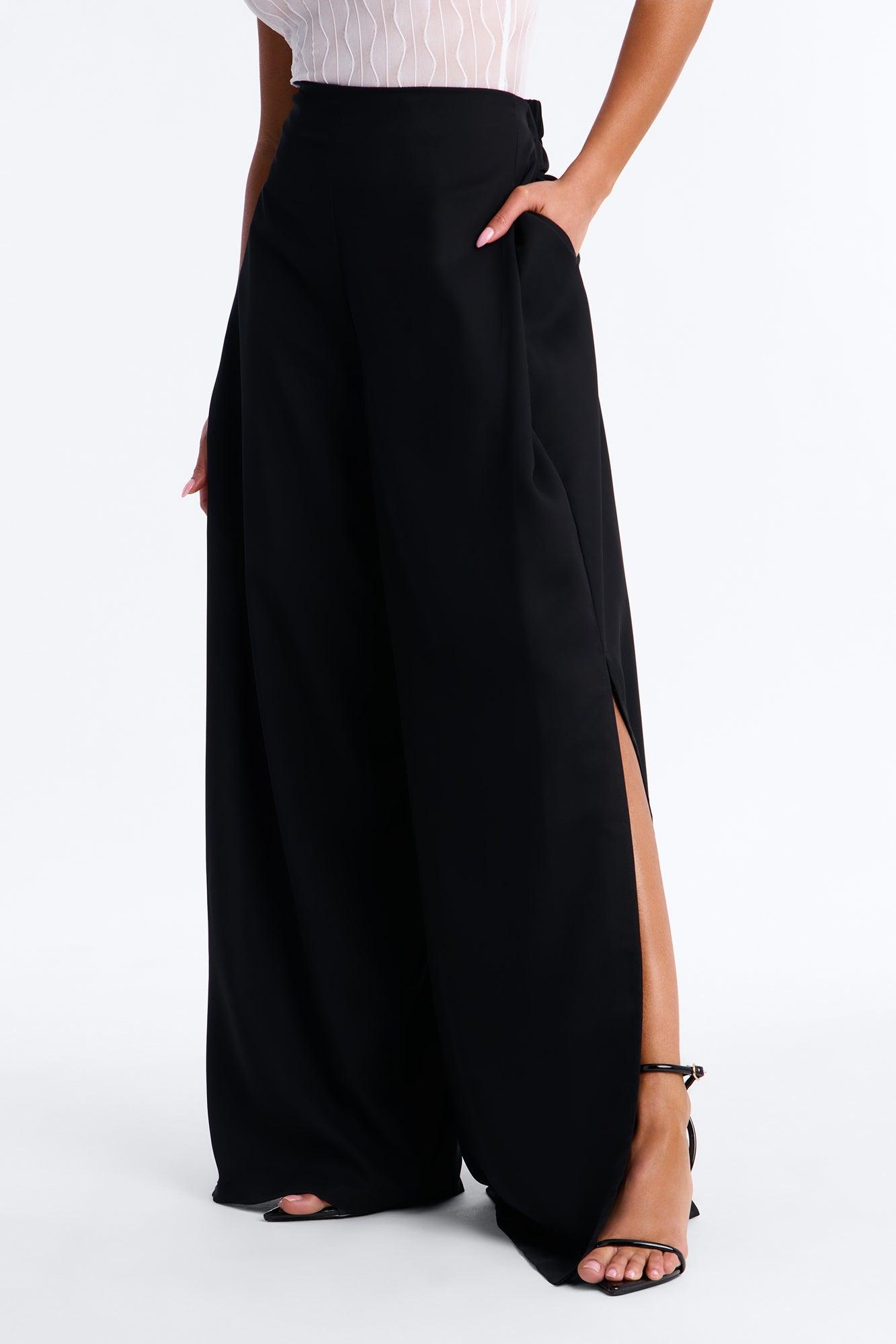 Elodie Mid Rise Super Wide Leg Crepe Pant 33″ - Black Female Product Image