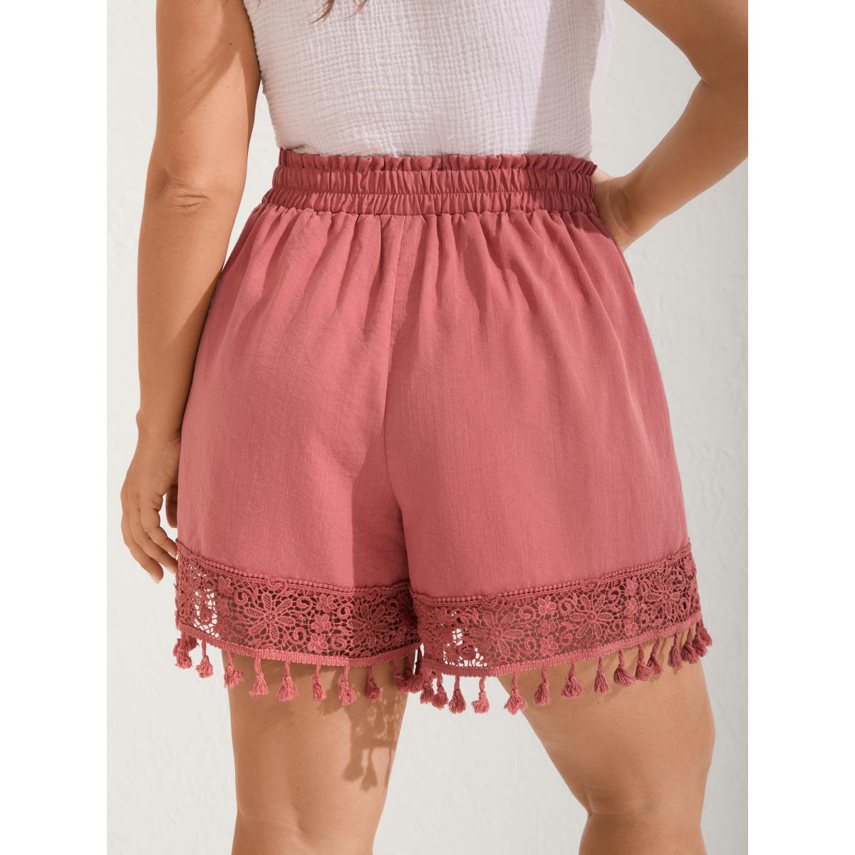 Plus Size Lace Cut-Out Hem Ruffled Shorts Women Watermelon Beach Tassels Wide Leg Vacation Shorts BloomChic 28/5X Product Image