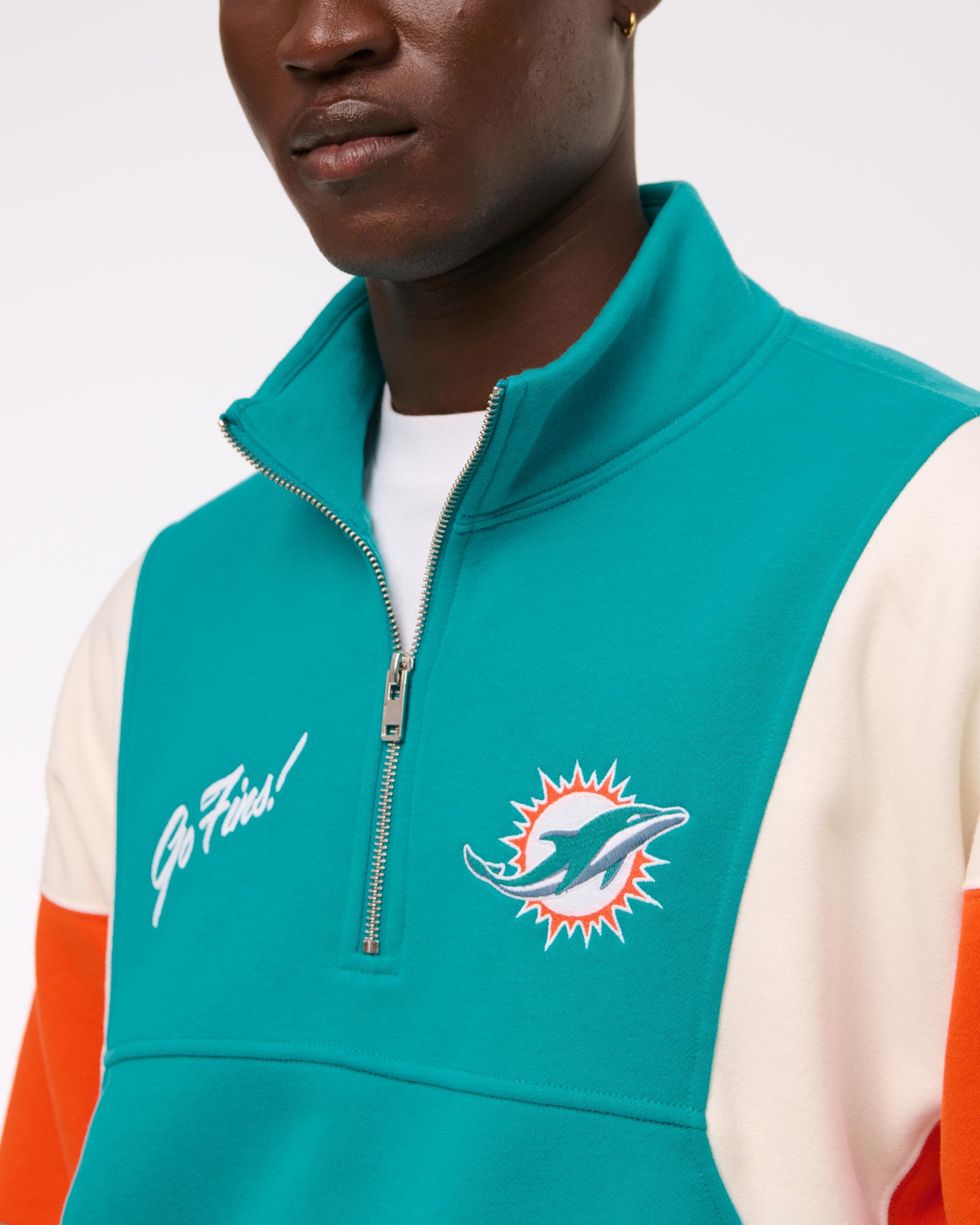 Dallas Cowboys Half-Zip Sweatshirt Product Image