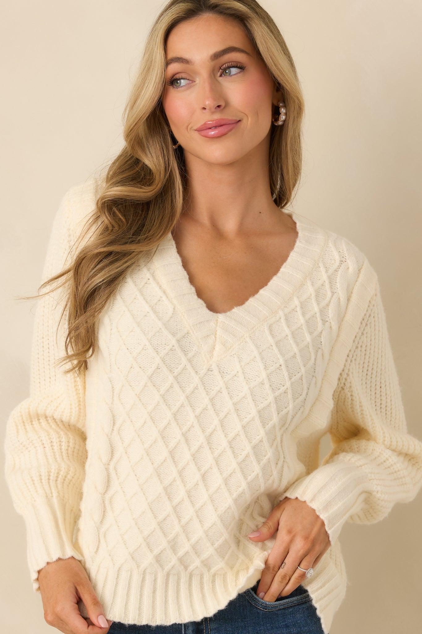 Softly Structured Ivory Knit Textured Panel V-Neck Sweater Product Image