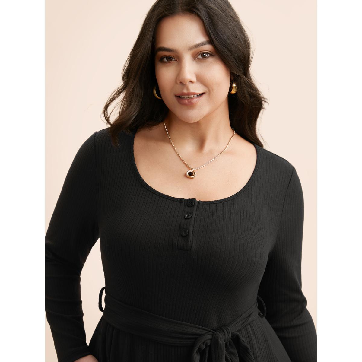 Plus Size Solid Waist Tie Midi Dress Black Women Casual Texture Knit Dresses Bloomchic 12/L Product Image