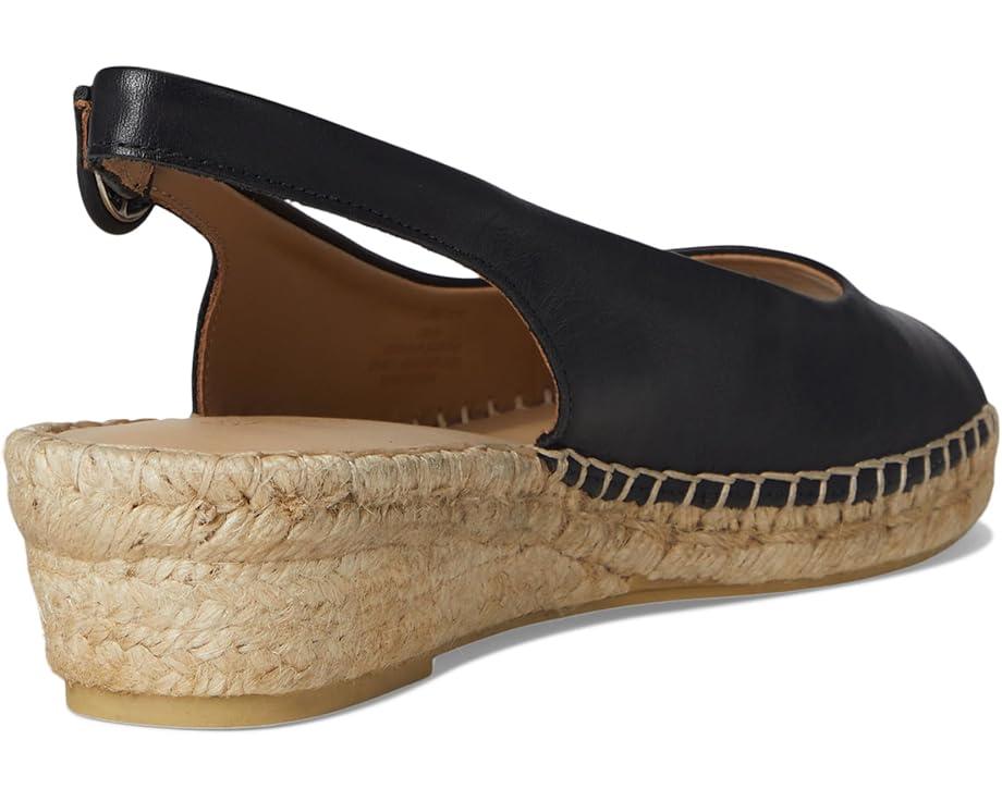 Women's Bernardo Melila Product Image