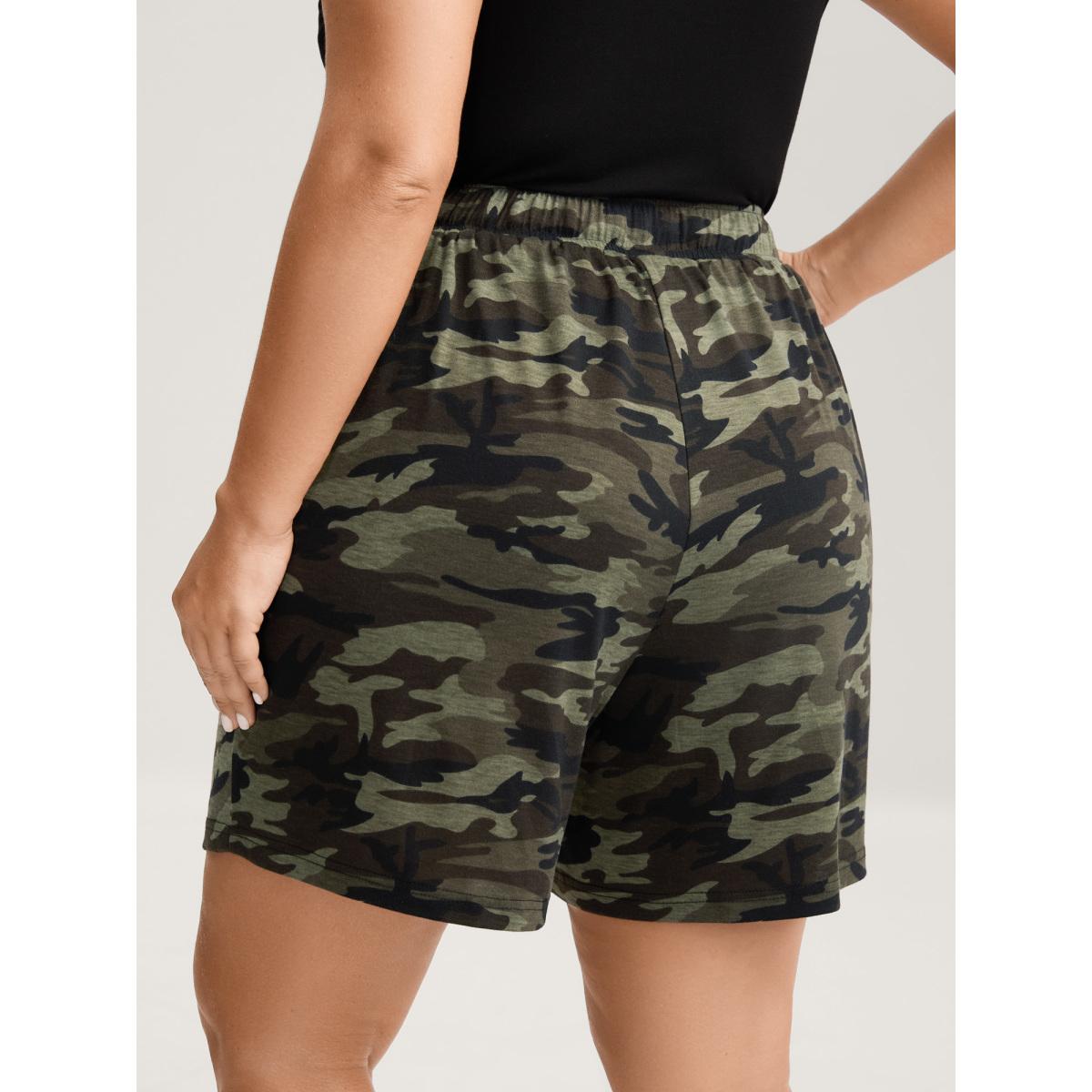 Plus Size Camouflage Print Drawstring Straight-Leg Shorts Women ArmyGreen Casual Drawstring Straight Leg Everyday-Casual Shorts BloomChic 14-16/1X Product Image