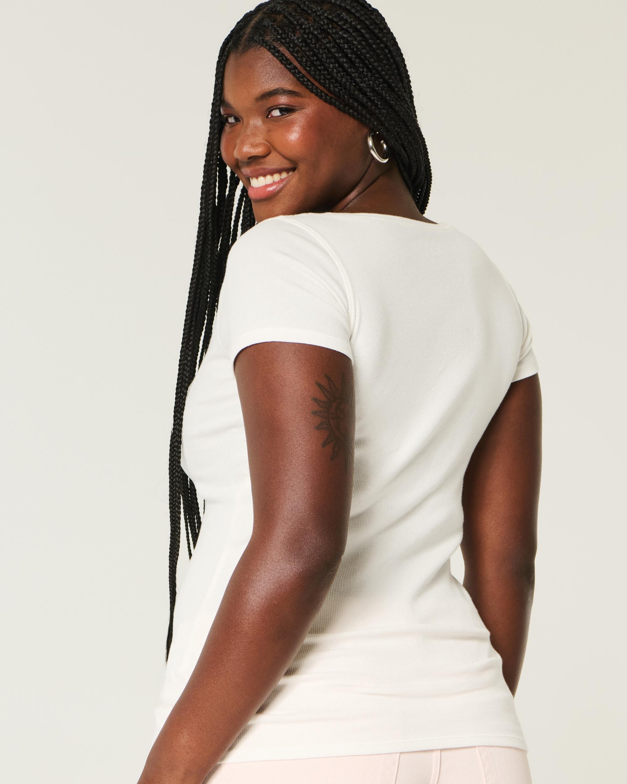 Ribbed Lace Placket Scoop Henley Product Image