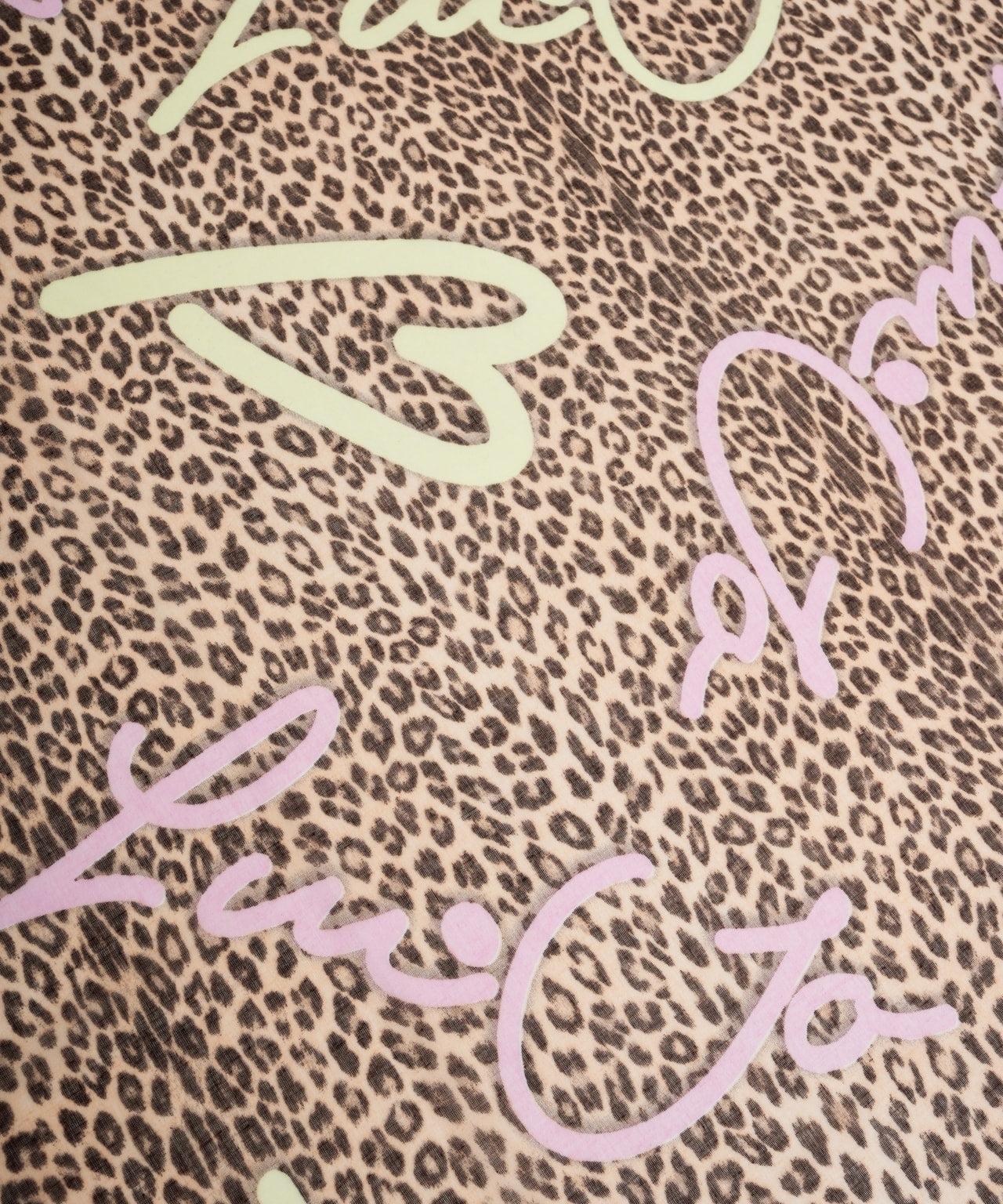 Scarf with animal print Product Image