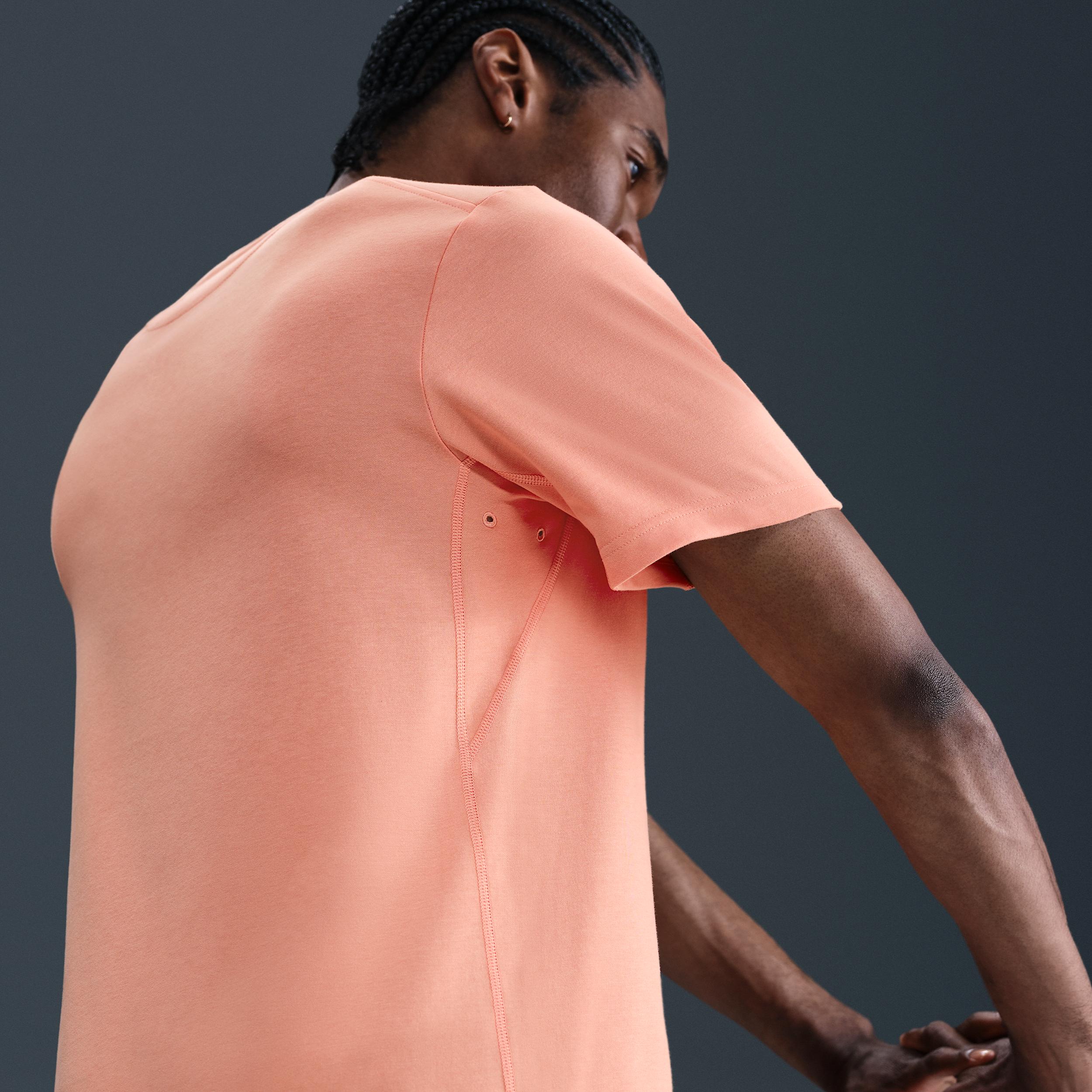 Nike Primary Men's Dri-FIT Short-Sleeve Versatile Top Product Image