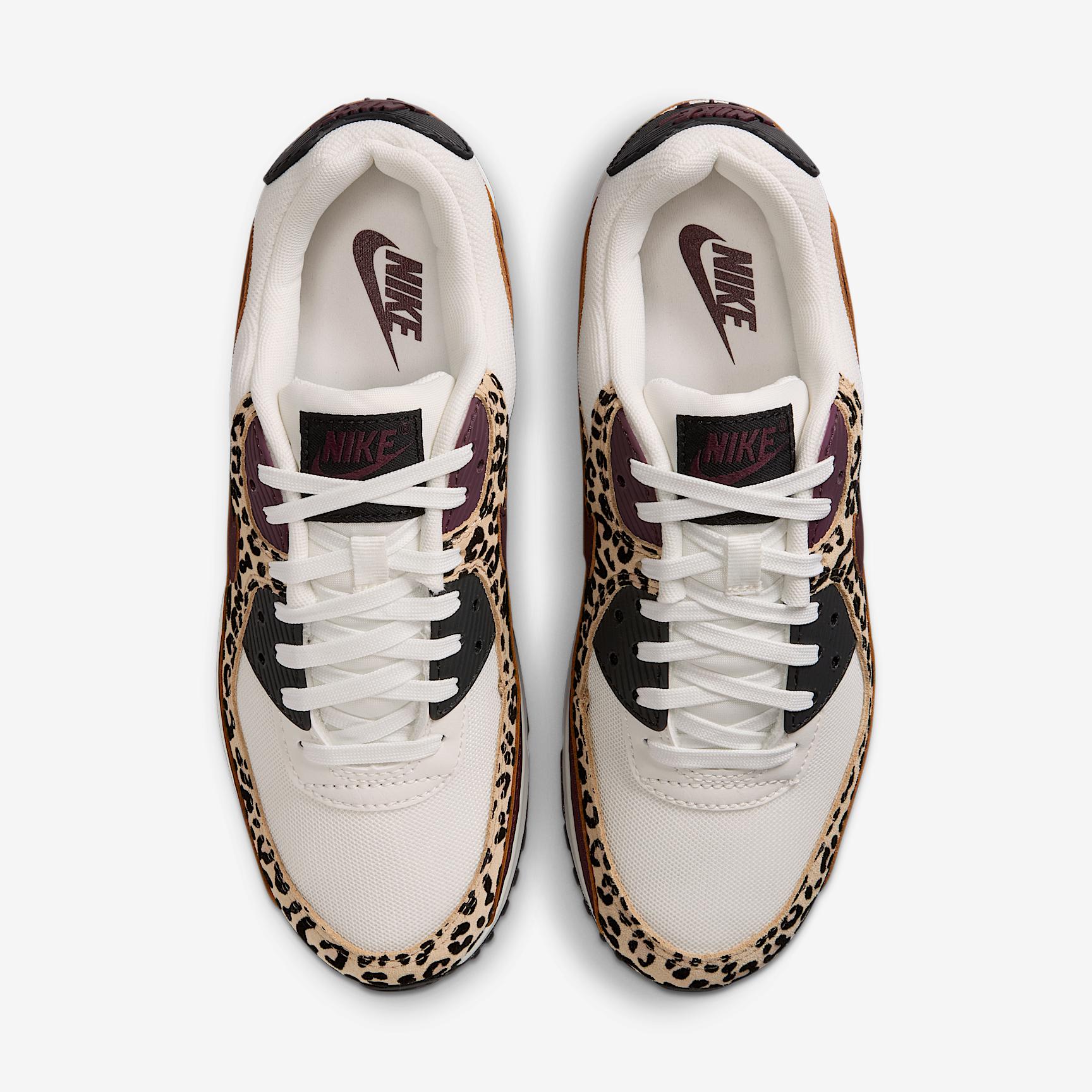 Nike Women's Air Max 90 Shoes Product Image