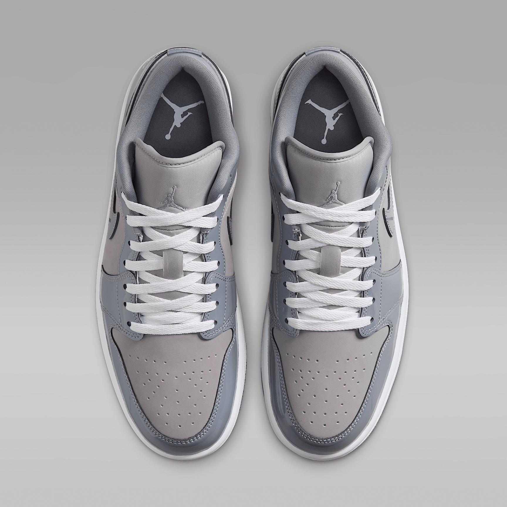 Jordan Mens Air Retro 1 Low SE Casual Shoes Product Image