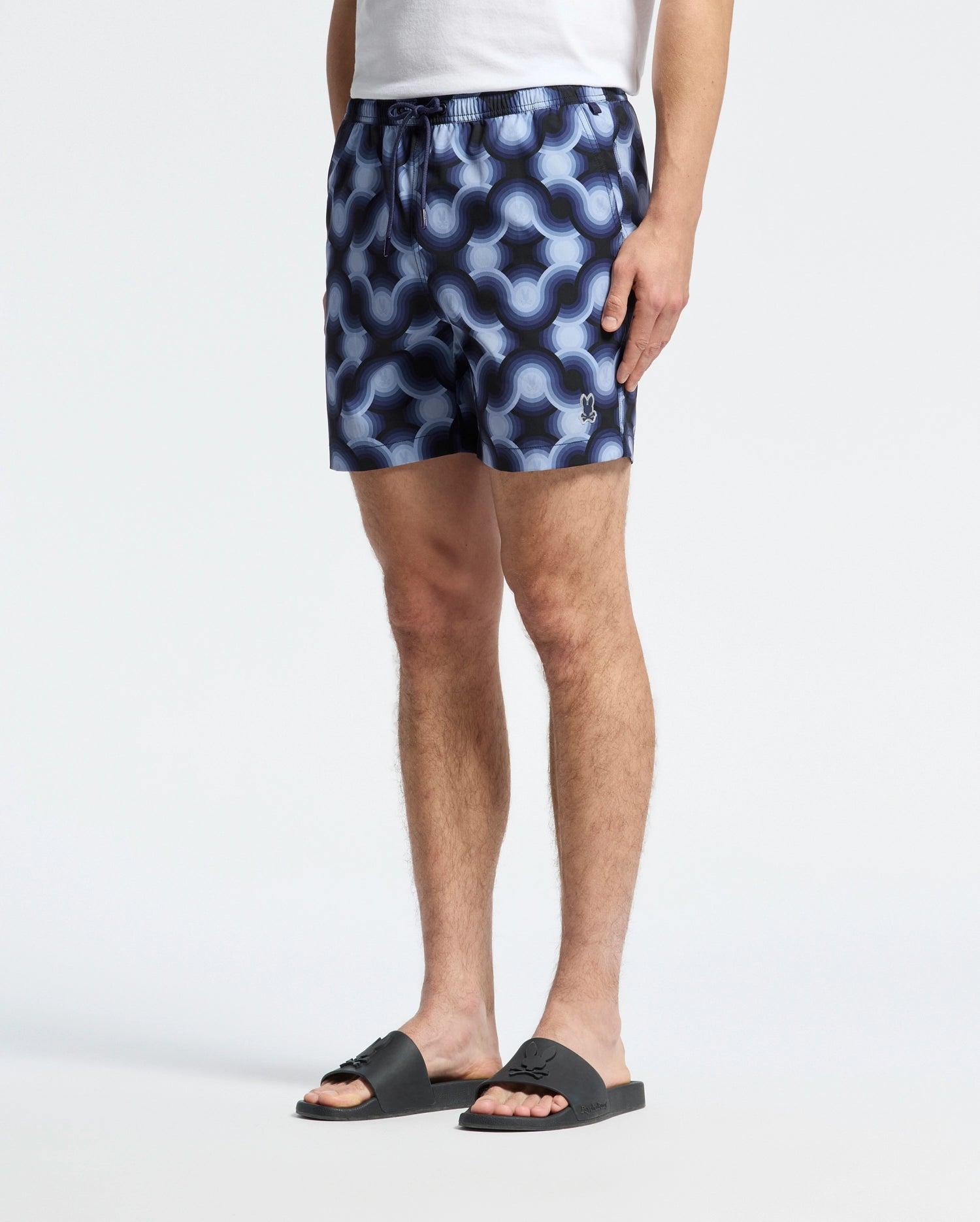 MENS PAROS PRINTED SWIM TRUNK - B6W450F200 Male Product Image