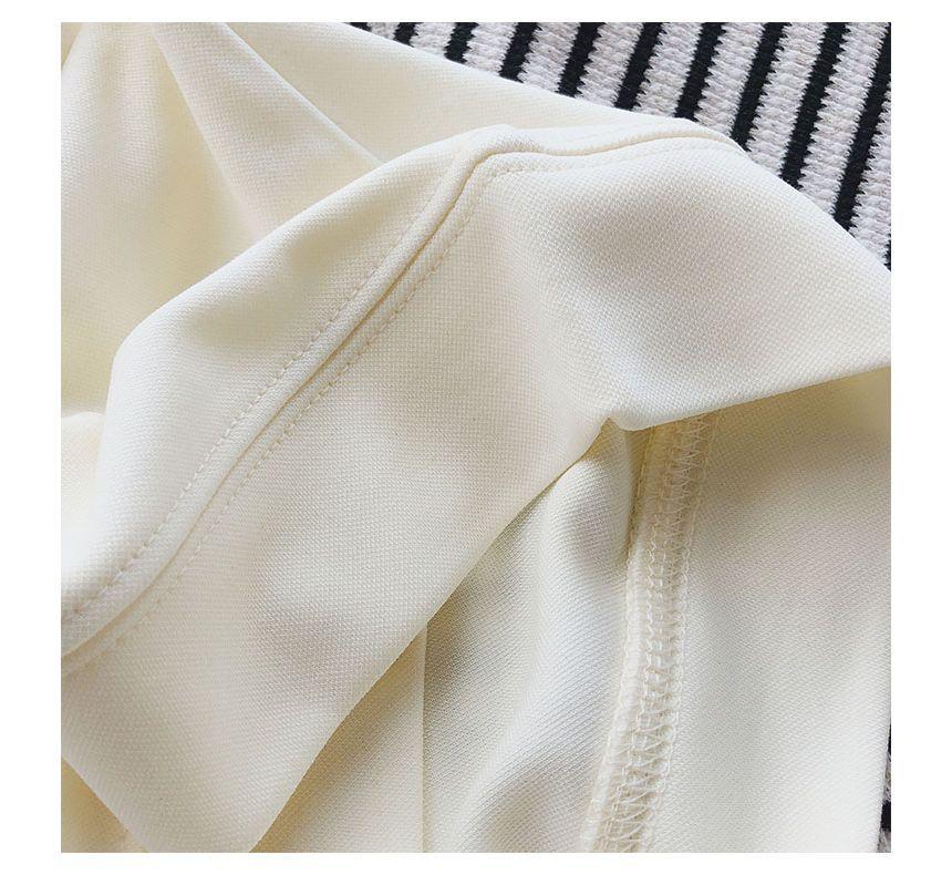 Drawstring Waist Plain Sweat Shorts Product Image