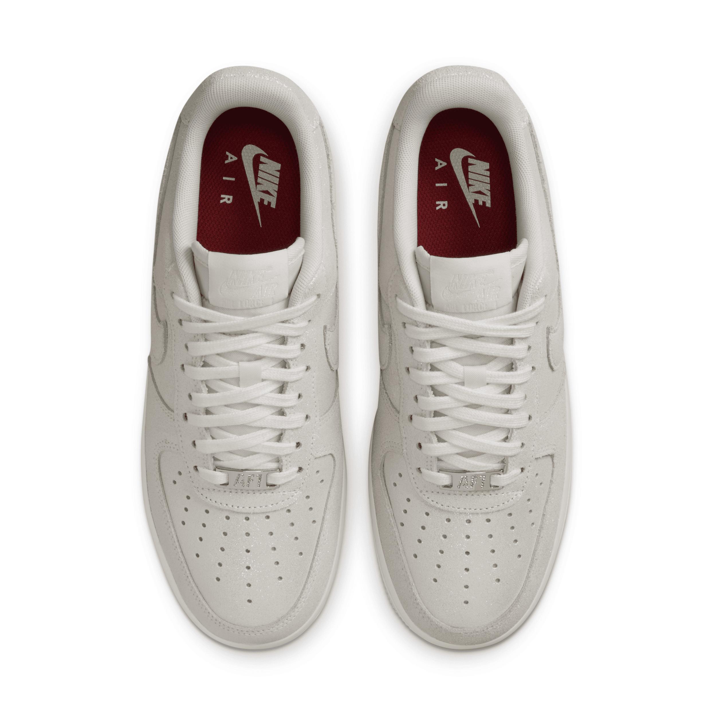 Nike Womens Air Force 1 07 SE Shoes | HQ3499-100 Product Image