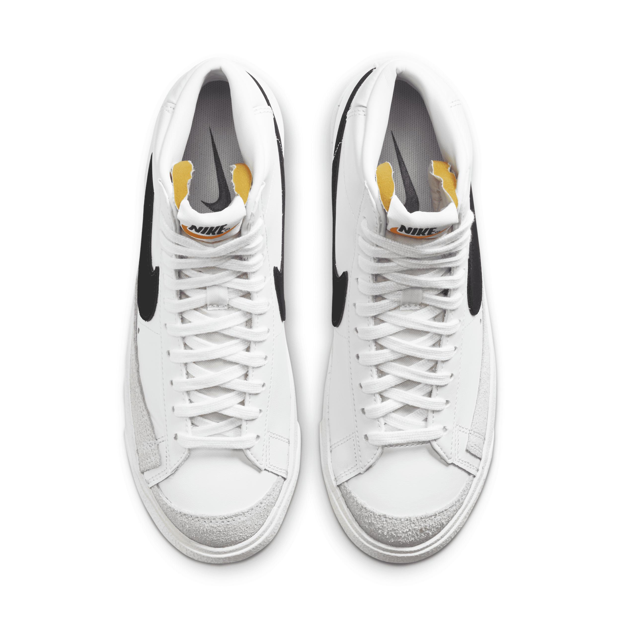 Nike Womens Blazer Mid 77 Shoes | CZ1055-100 Product Image