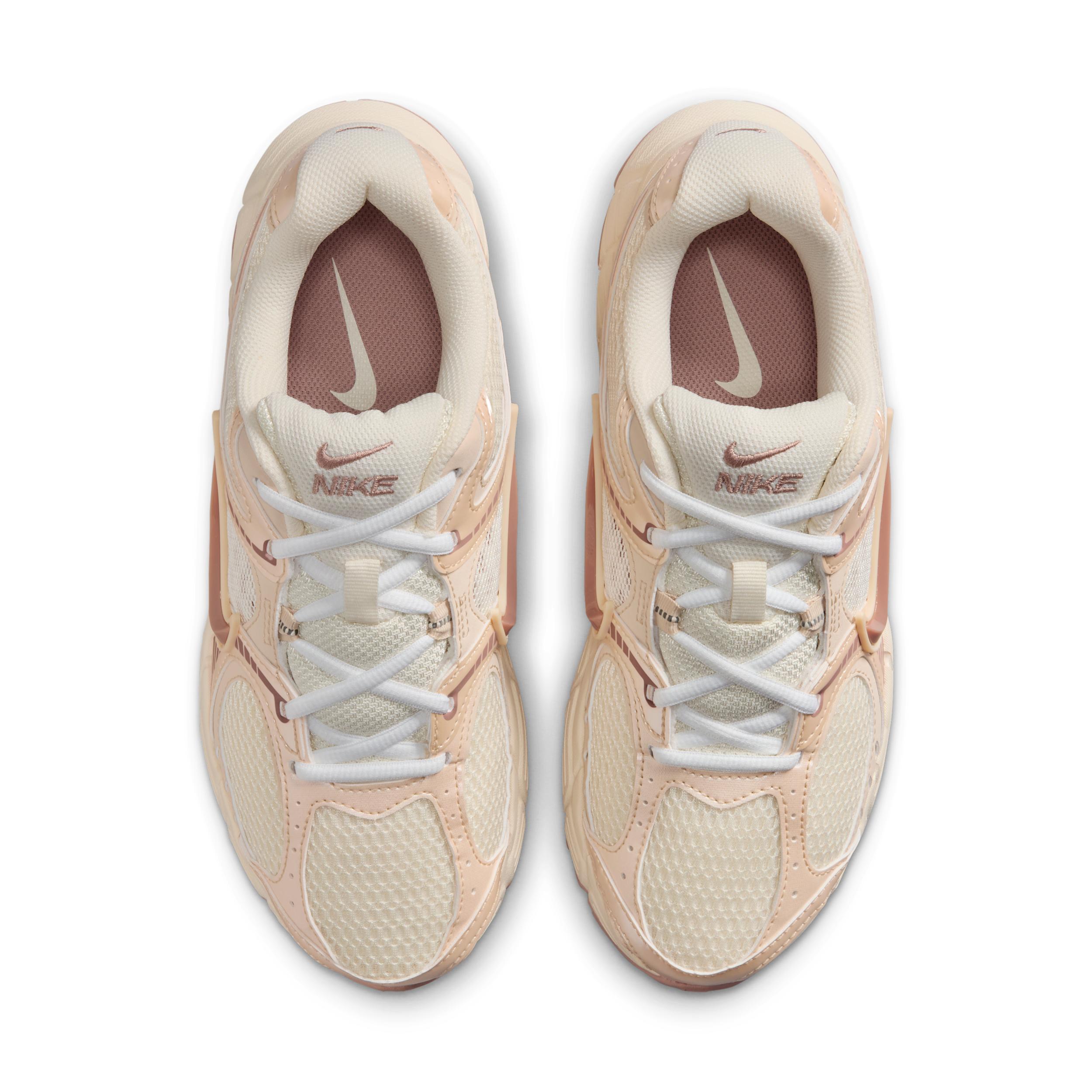 Nike Womens V5 RNR Shoes | IH5088-001 Product Image