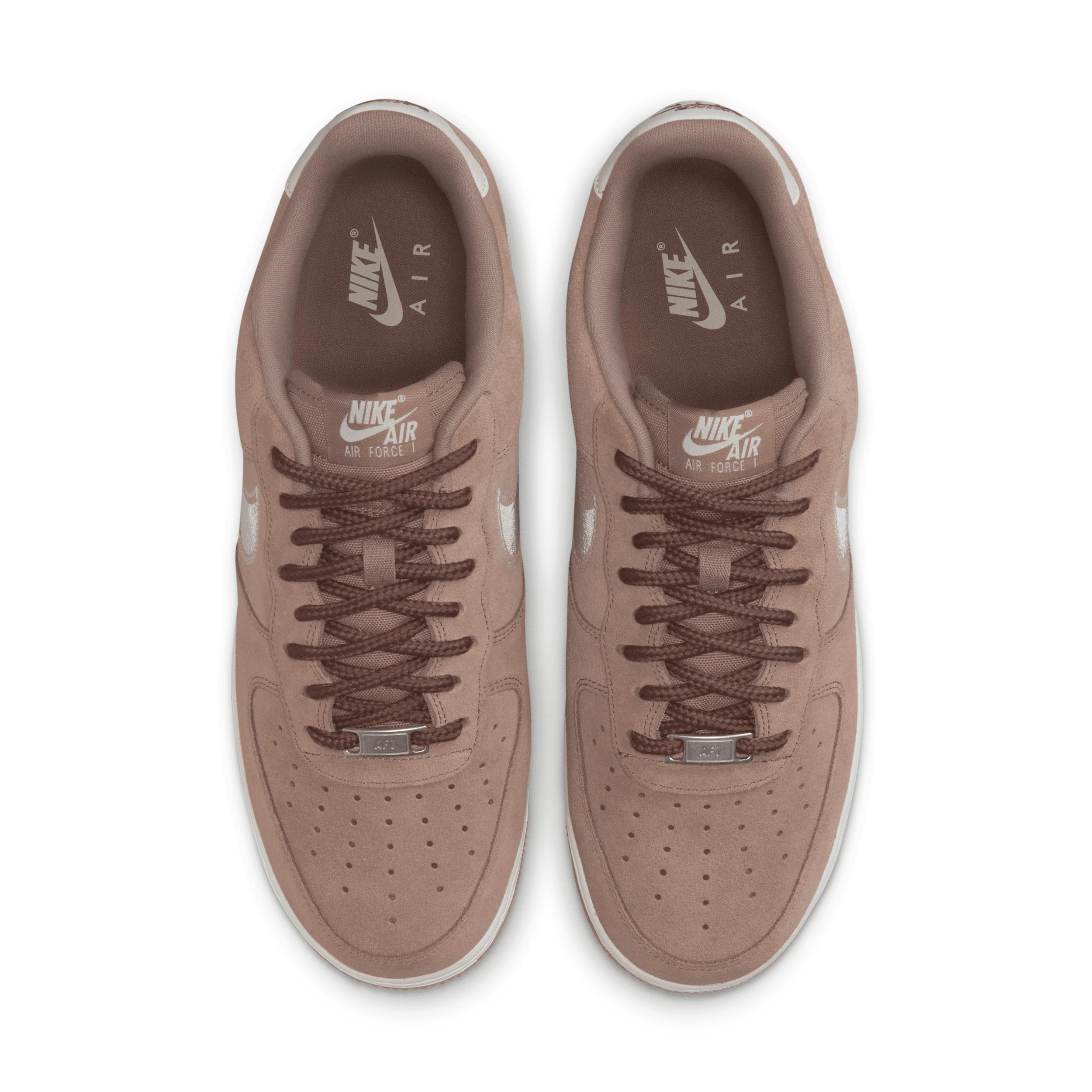 Nike Men's Air Force 1 '07 LV8 Shoes Product Image