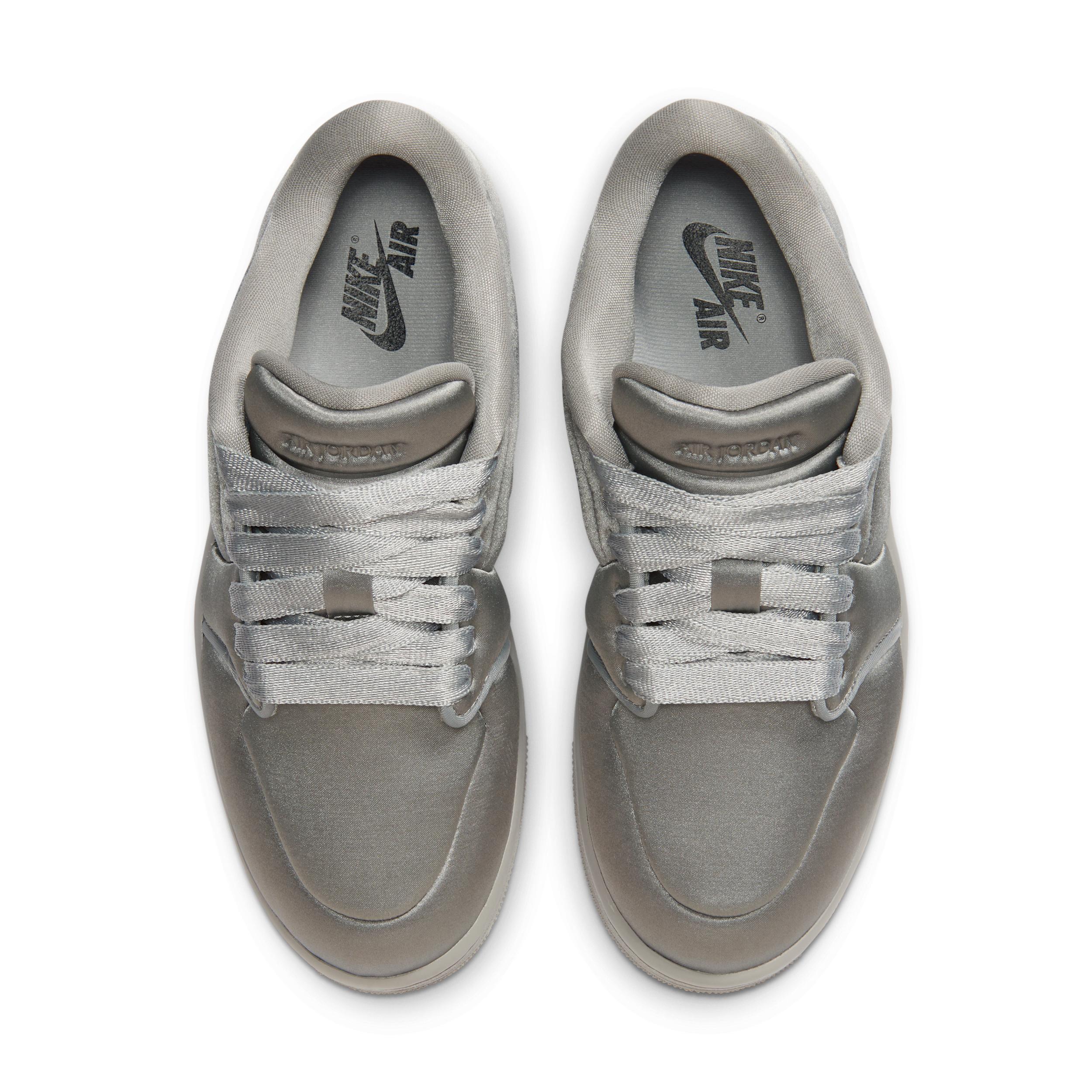 Women's Air Jordan 1 Low Method of Make Shoes Product Image