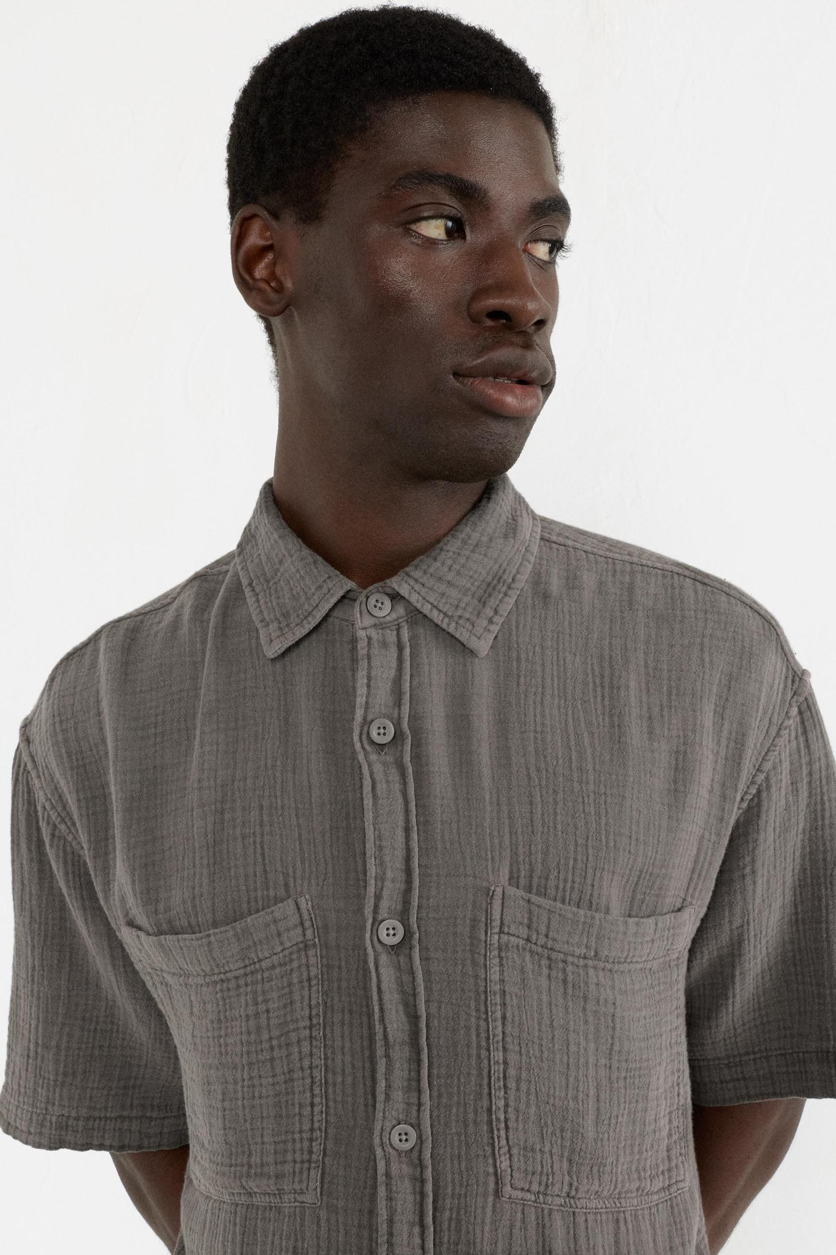 Short sleeve chiffon shirt Product Image